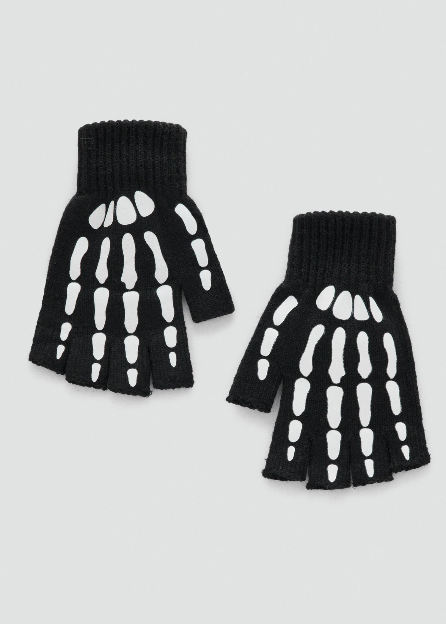 Skeleton mittens - Details of the article 9