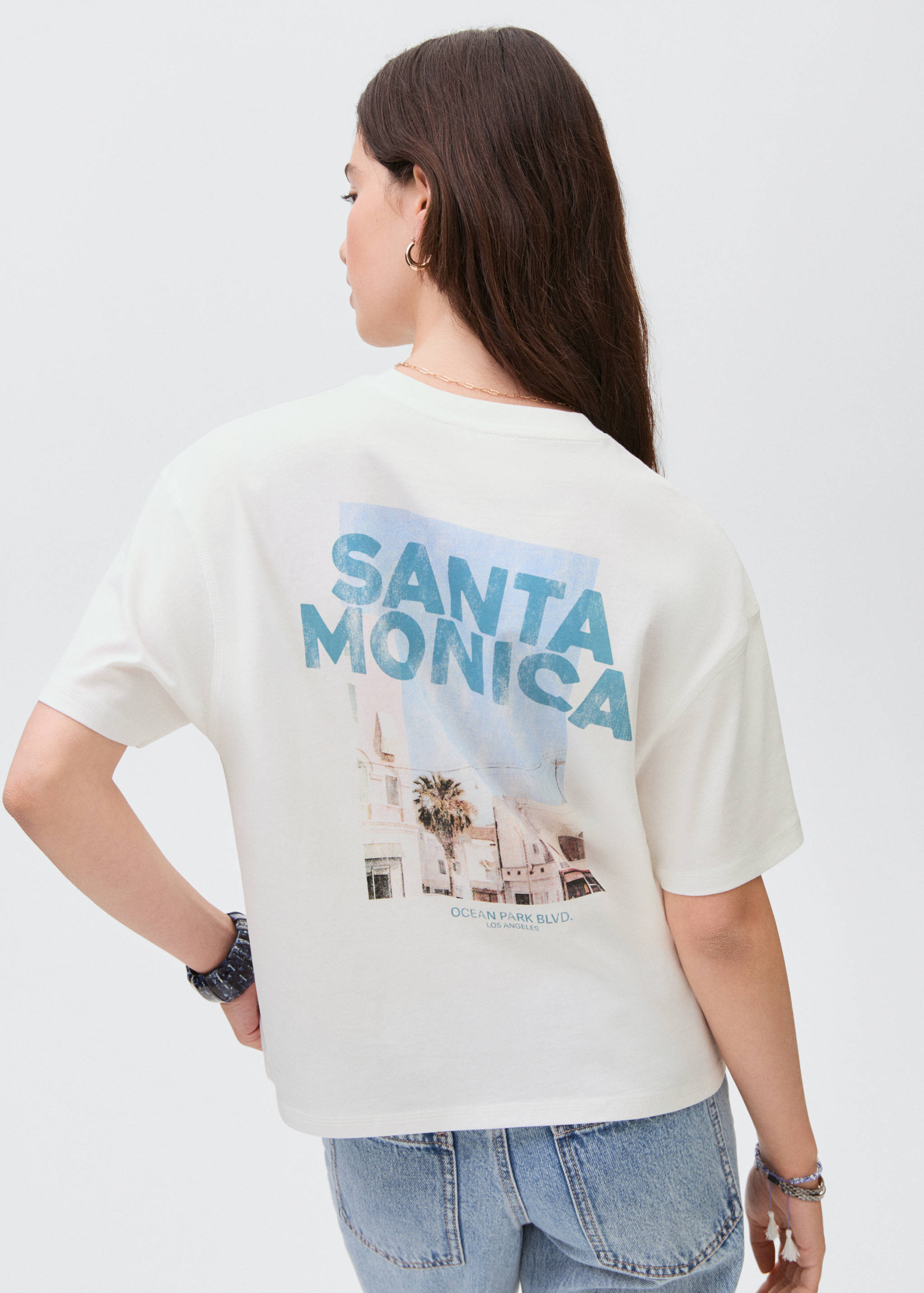 Kısa kollu desenli tişört - Ürünün arkası