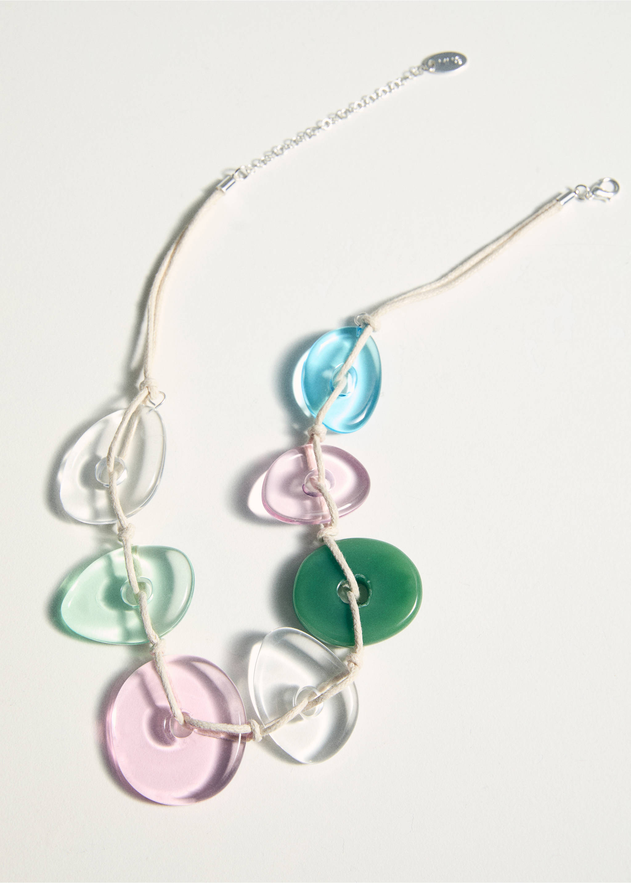 Collier pendentifs combinés - Détail de l'article 5, Blanc. Ref: 17001198-00.