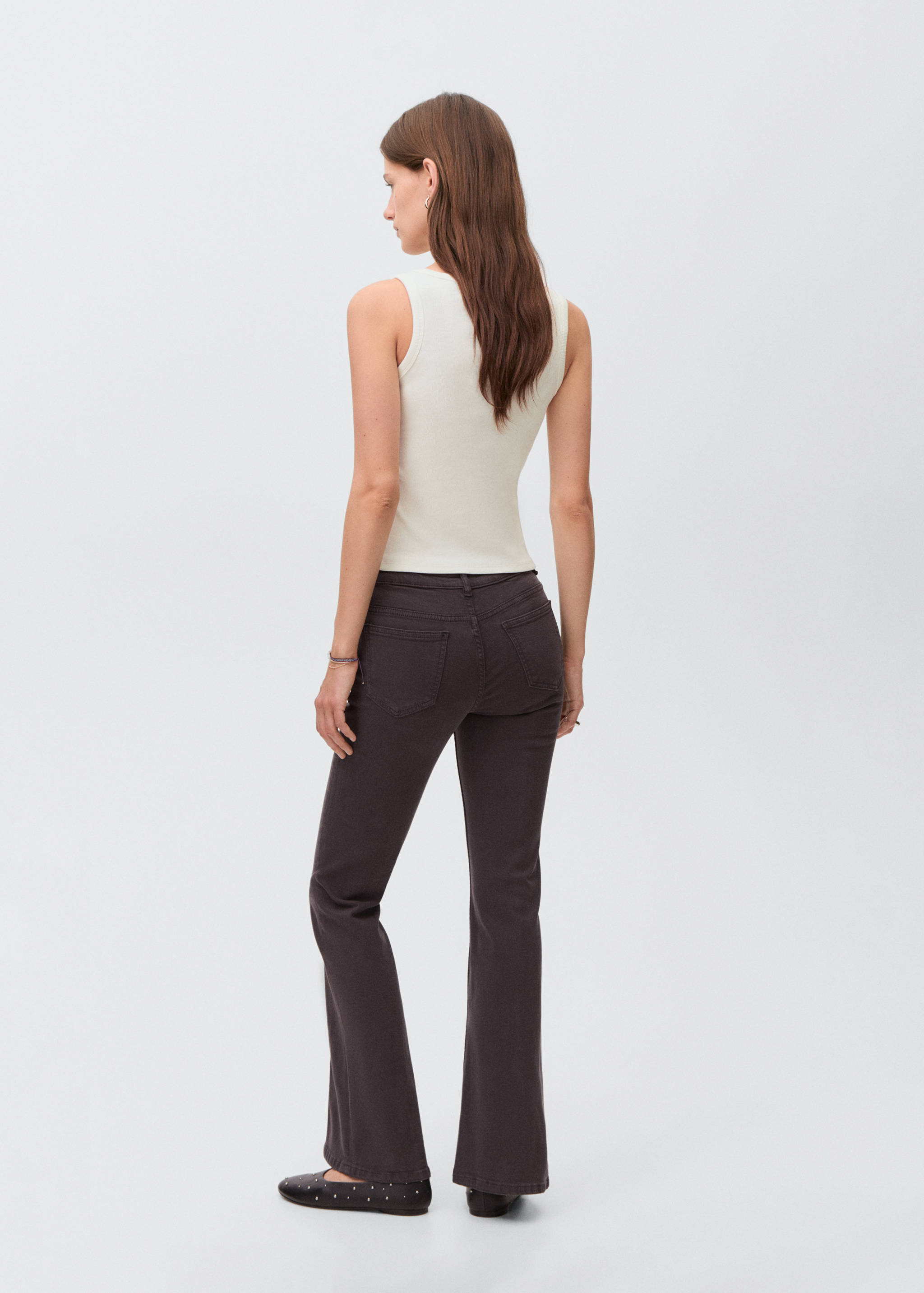 جينز بفتحة واسعة - الجهة الخلفية للمنتج