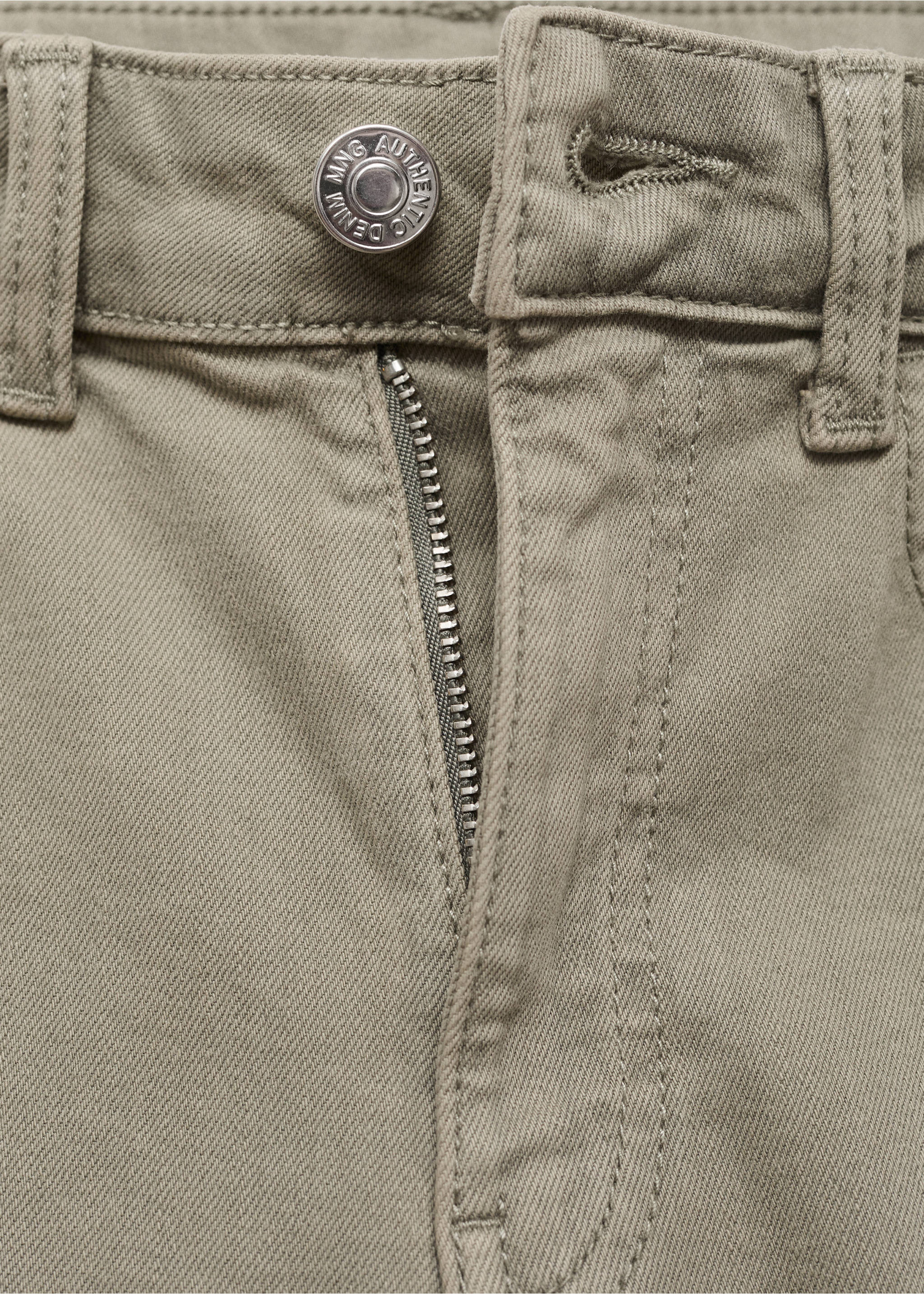 Jeans flare costuras decorativas - Detalle del artículo 8, Khaki. Ref: 17001220-00.