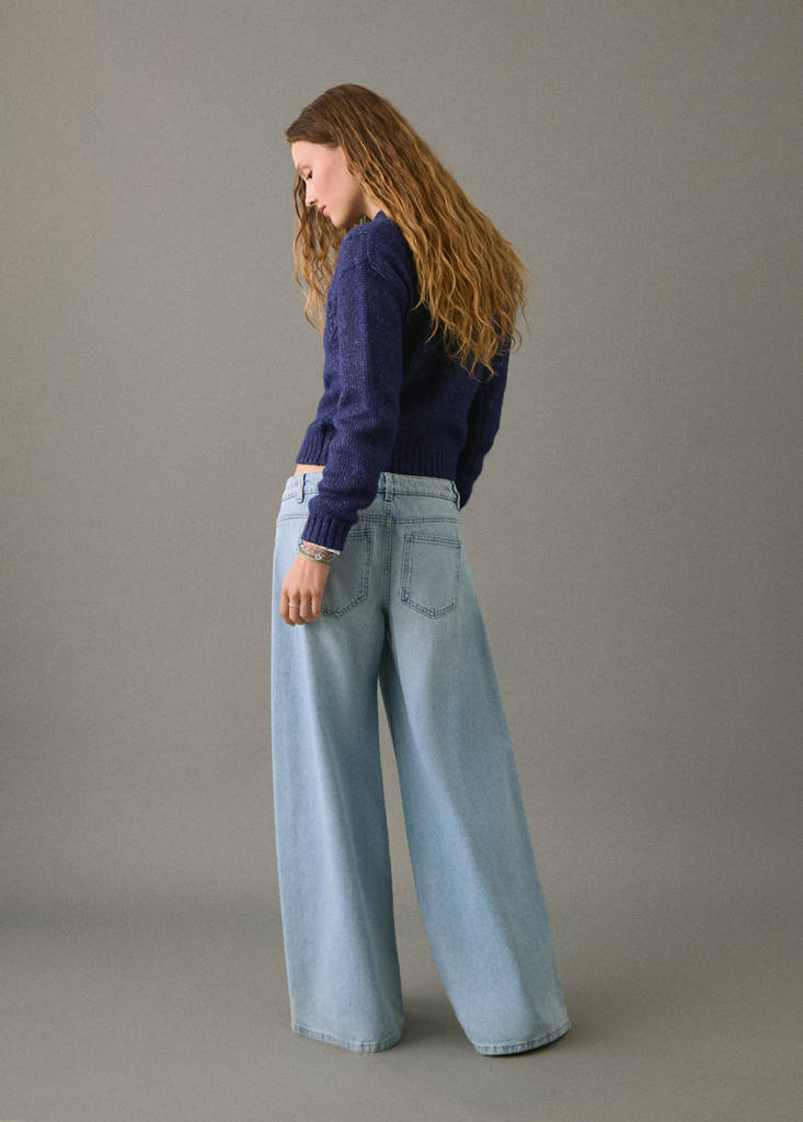 Wide leg jeans with seam detail — Light Blue