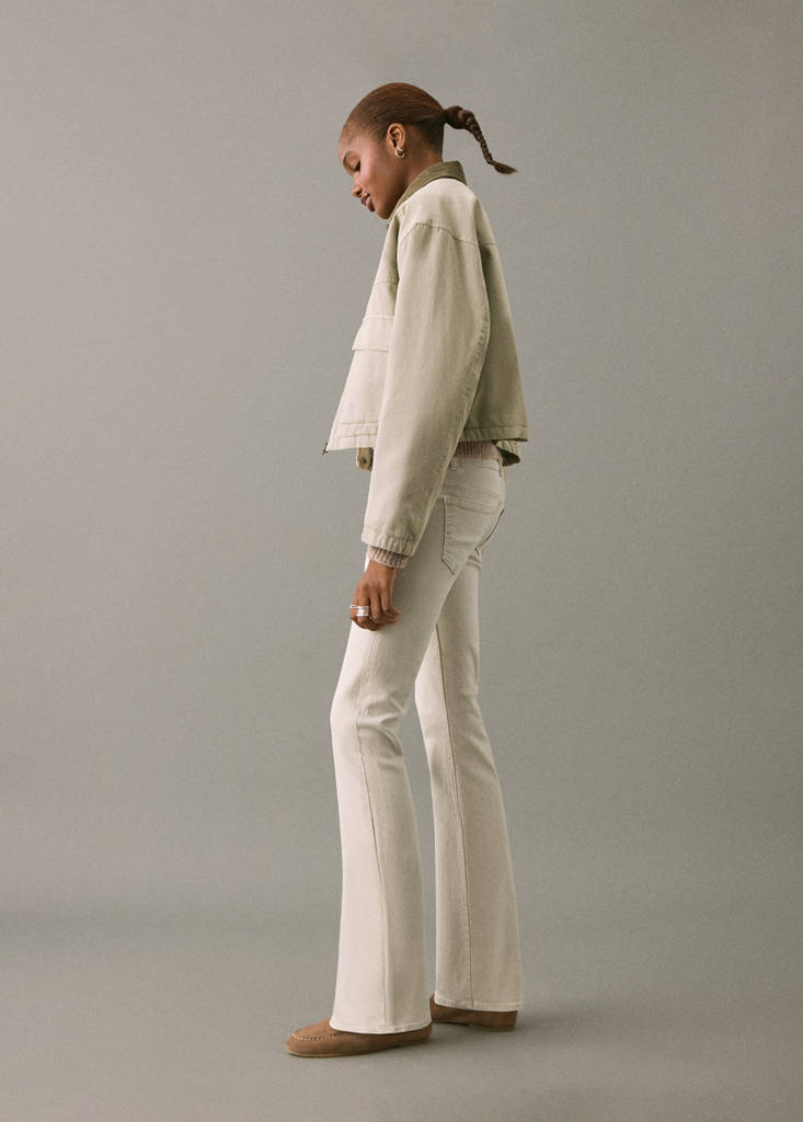 Low-waist flared jeans — Beige