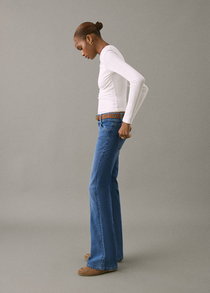 Low-waist flared jeans — Medium Blue