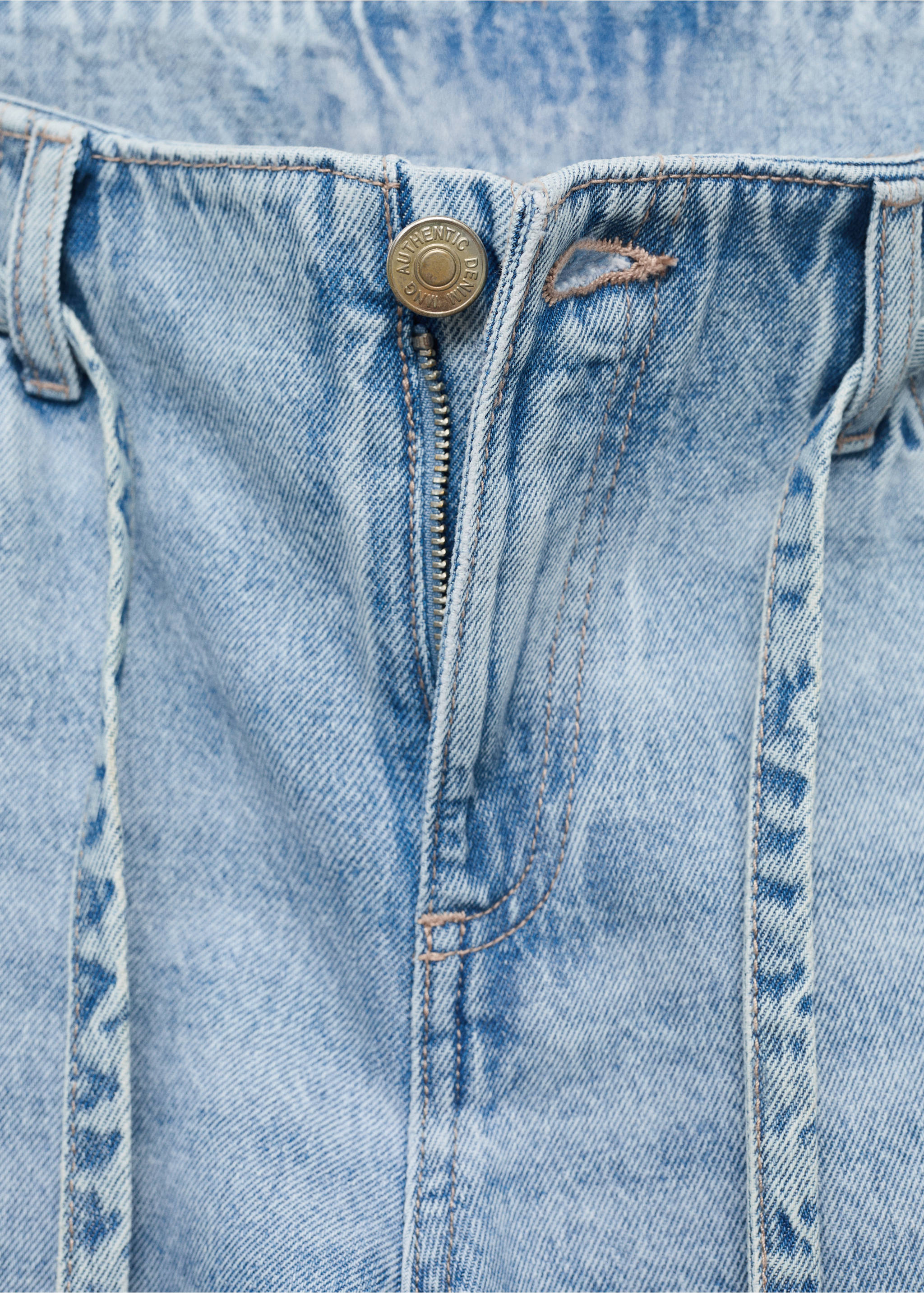 Wide leg jeans with loop - Details of the article 8, Light Blue. Ref: 17001230-00.
