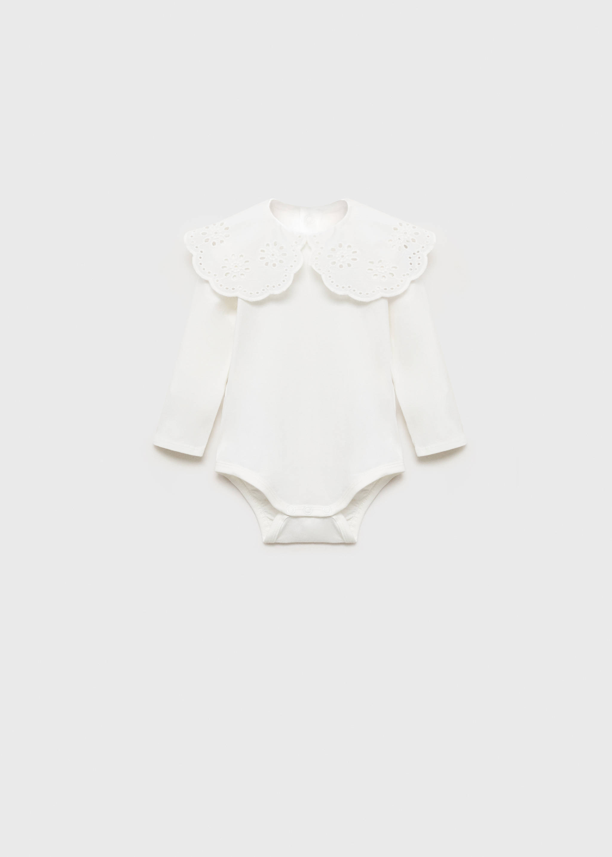Body cuello babydoll bordado - Artículo sin modelo