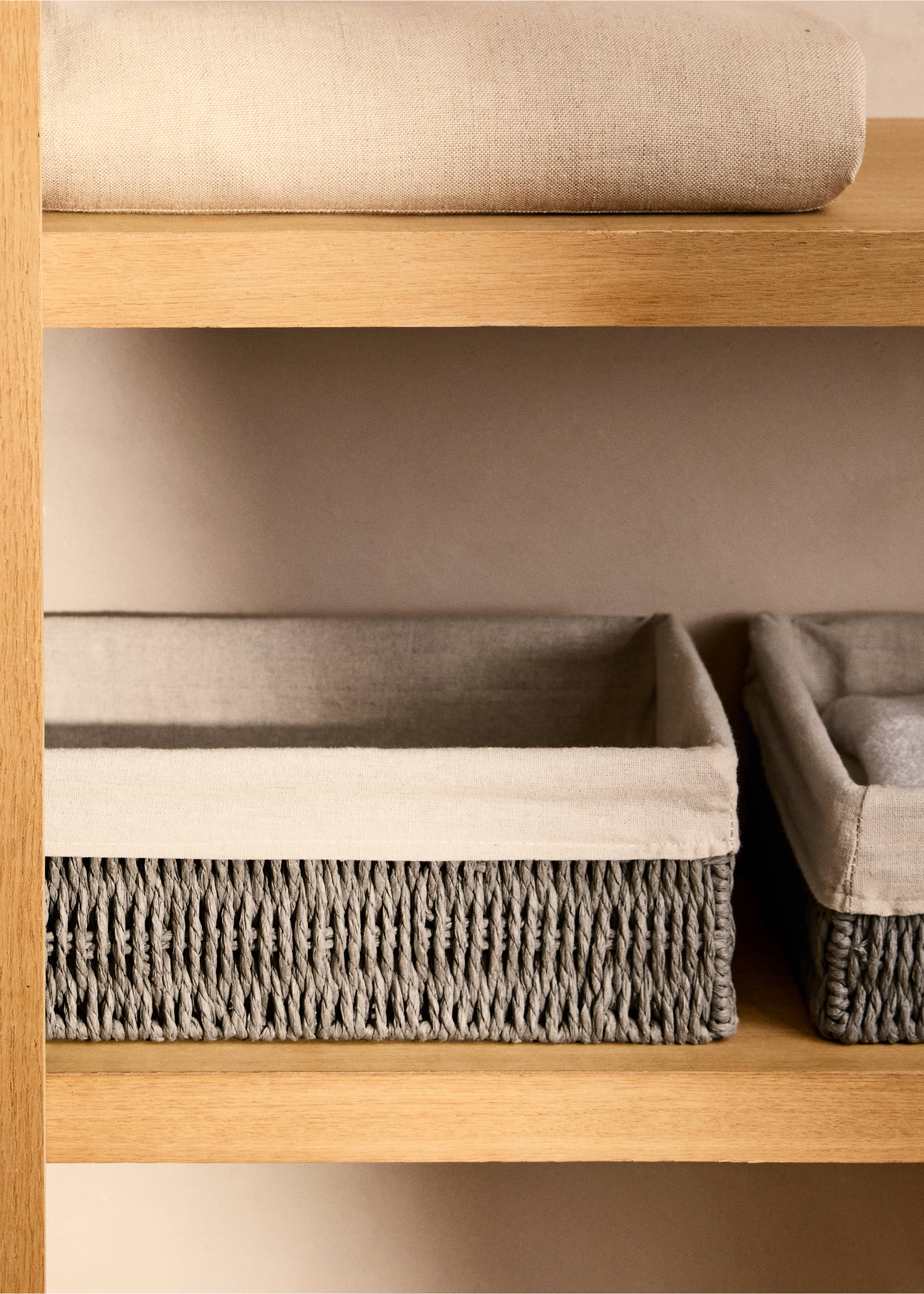 Cesta papel rectangular grande - Plano general, Gris. Ref: 17001529-00.