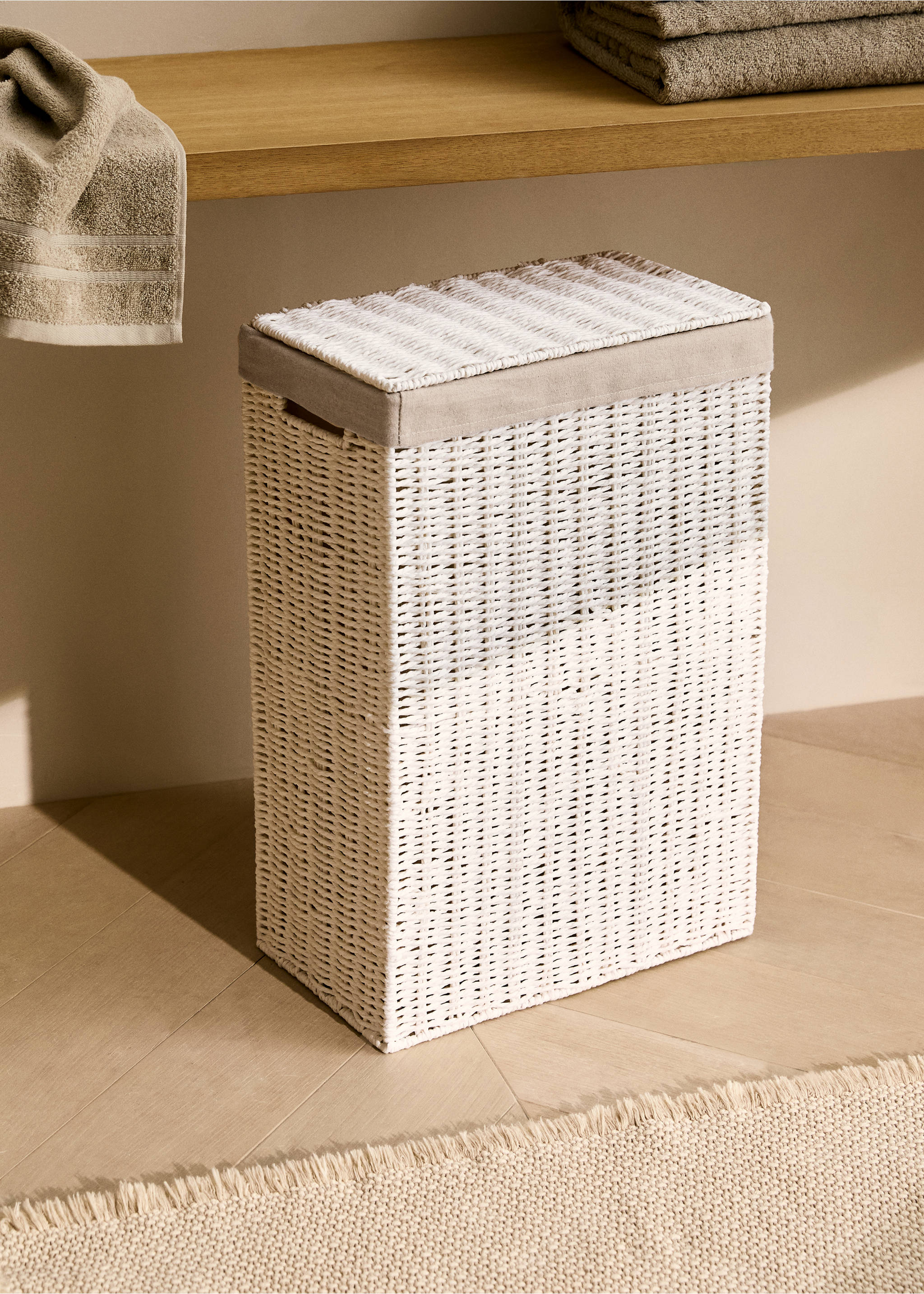 Кош за пране от хартия среден - Обща равнина, Бяло. Ref: 17001531-00.