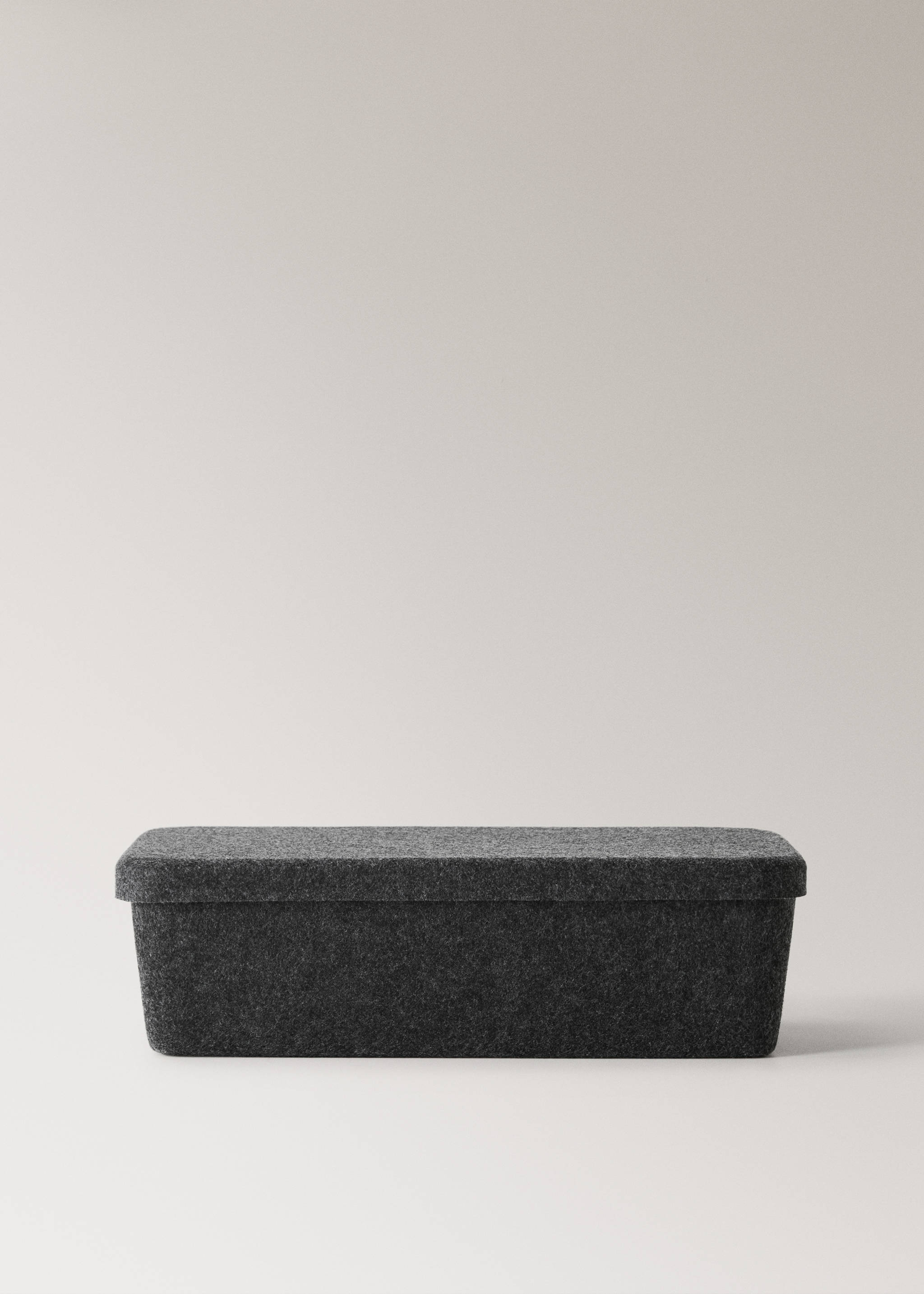 Felt box with lid - Article without model