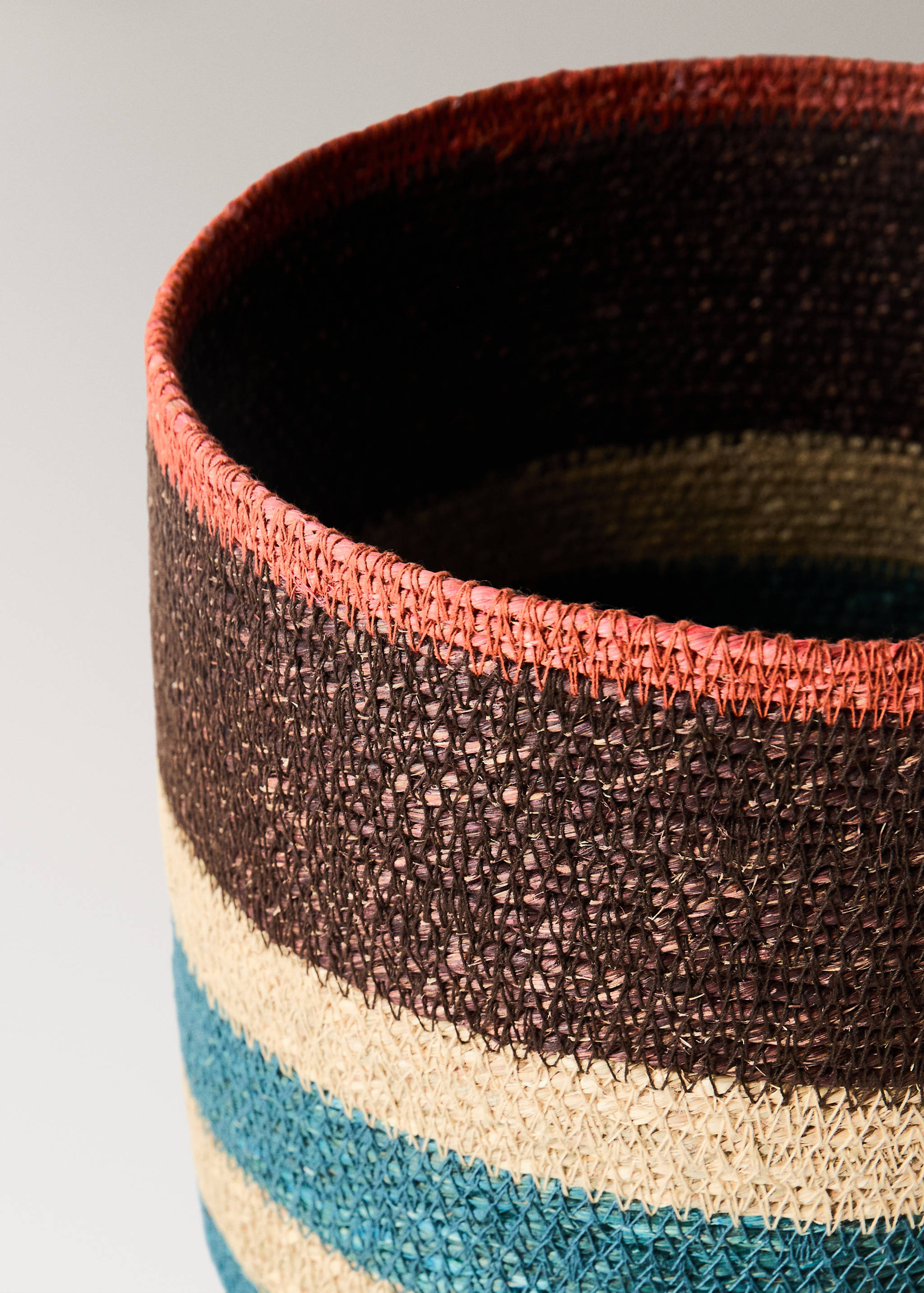 Mały kolorowy koszyk z trawy morskiej - Szczegóły artykułu 1