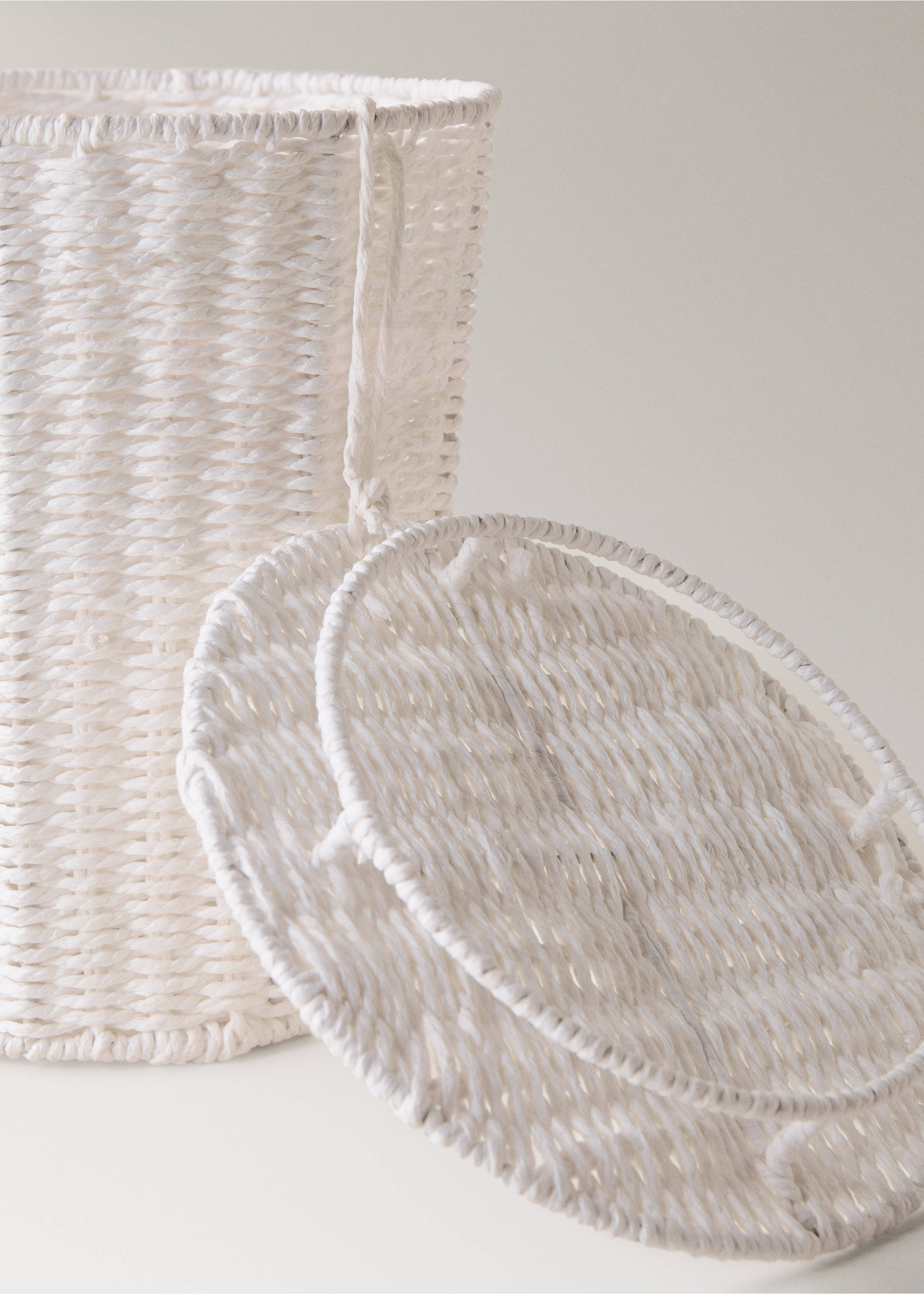 Okrągły kosz - Szczegóły artykułu 2, Biały. Ref: 17001558-00.