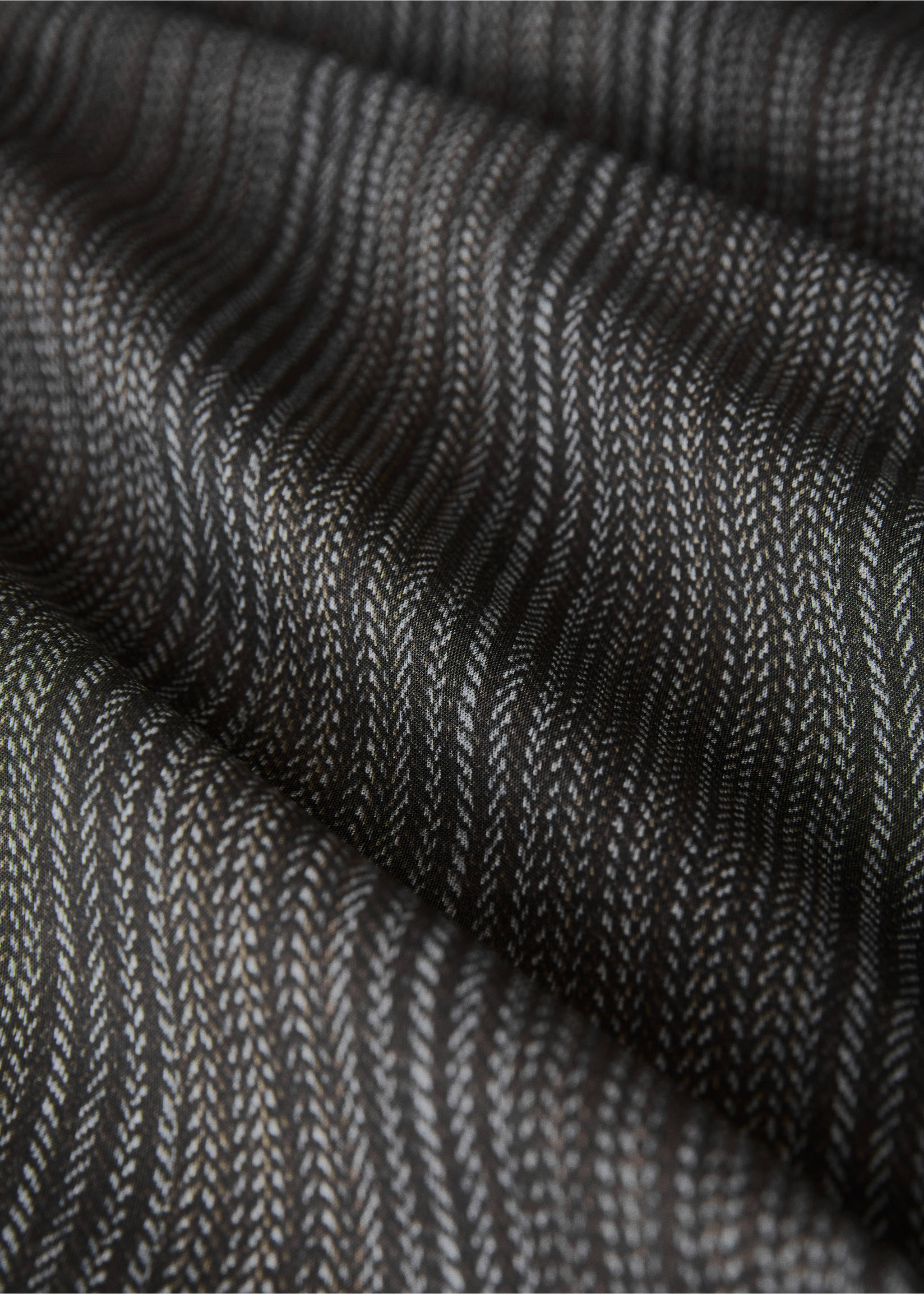 Percale cotton tailored-print duvet cover for 150/160 cm bed - Details of the article 2, Chocolate. Ref: 17001600-00.