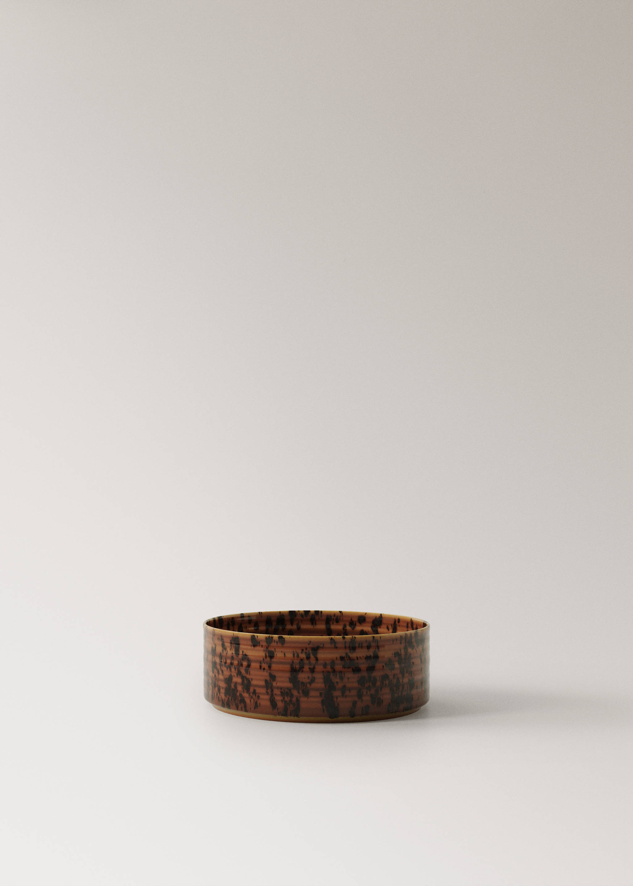 Small reactive stoneware bowl - Article without model