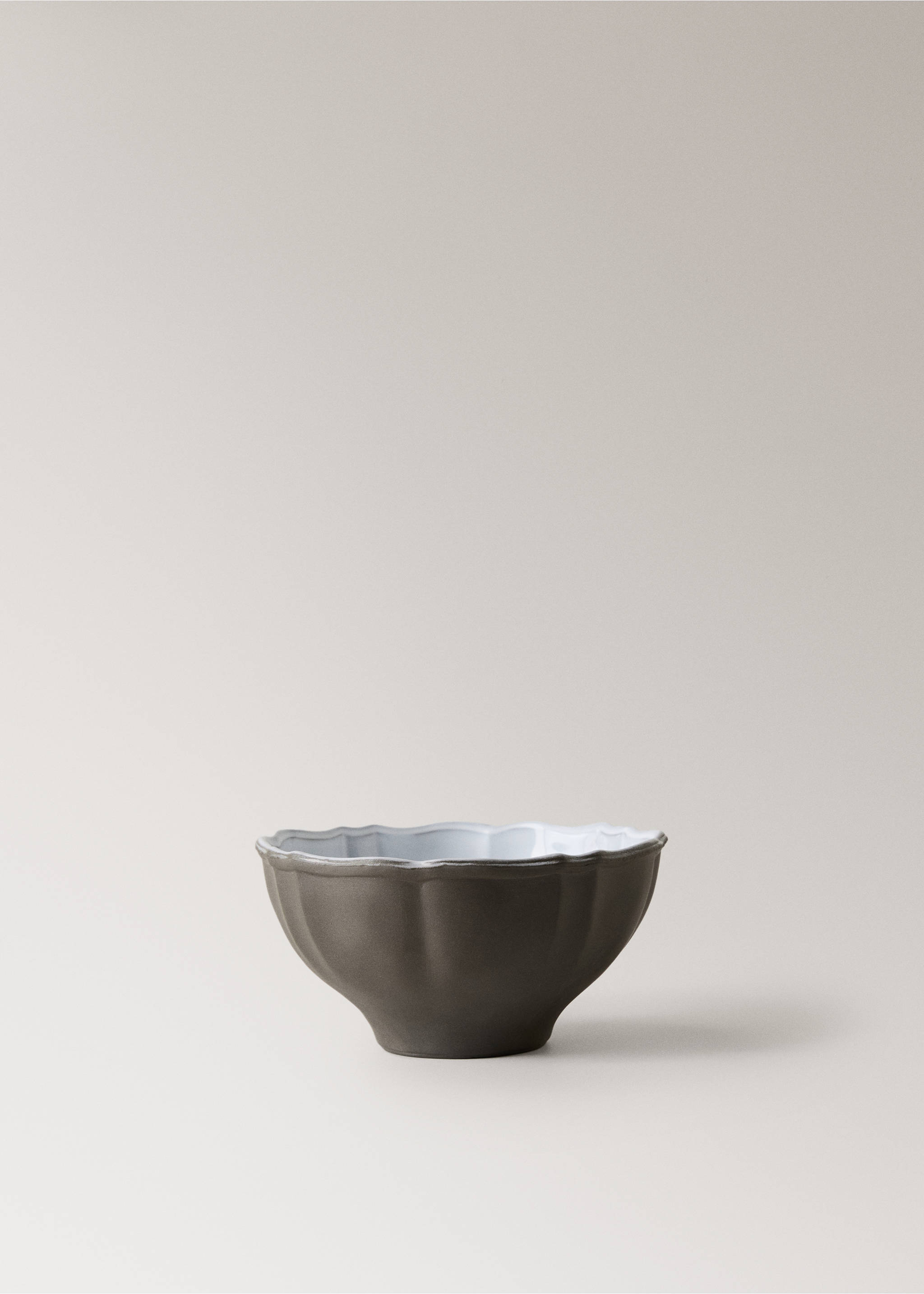 Kleine Bowl aus recyceltem Steingut - Artikel ohne Model, Hellgrau/Pastellgrau. Ref: 17002040-00.
