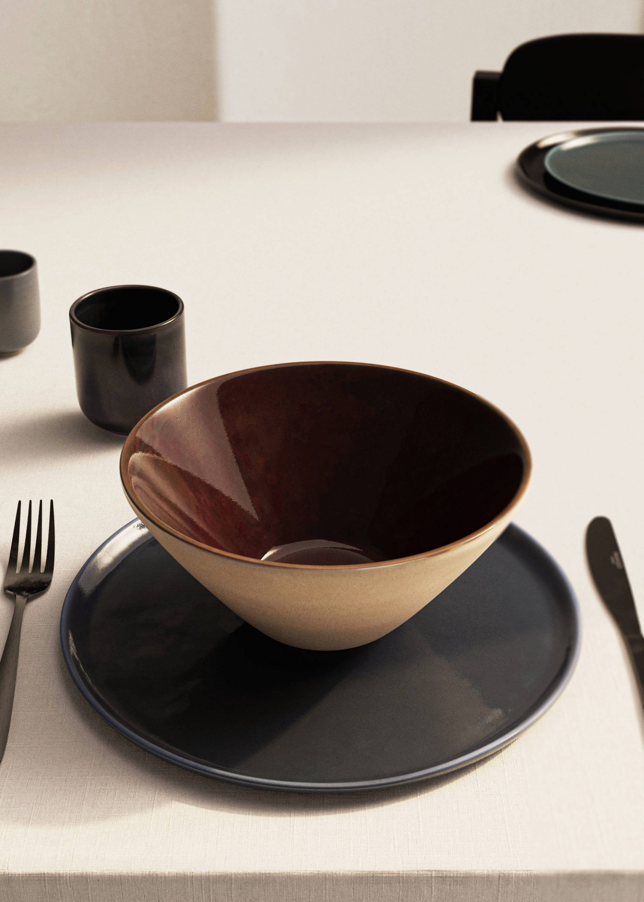 Two-tone stoneware bowl - General plane