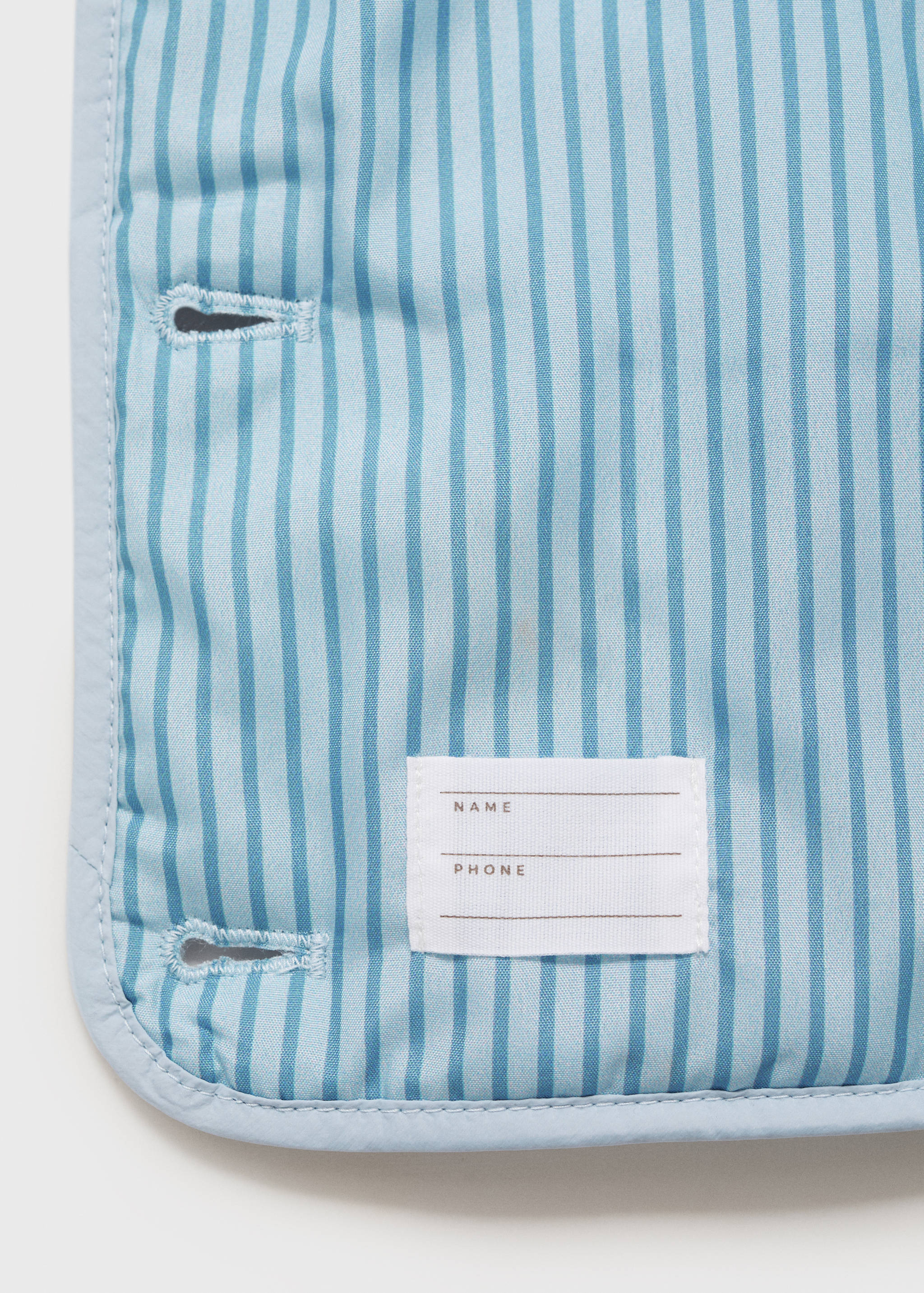 Anorak matelassé à capuche - Détail de l'article 0