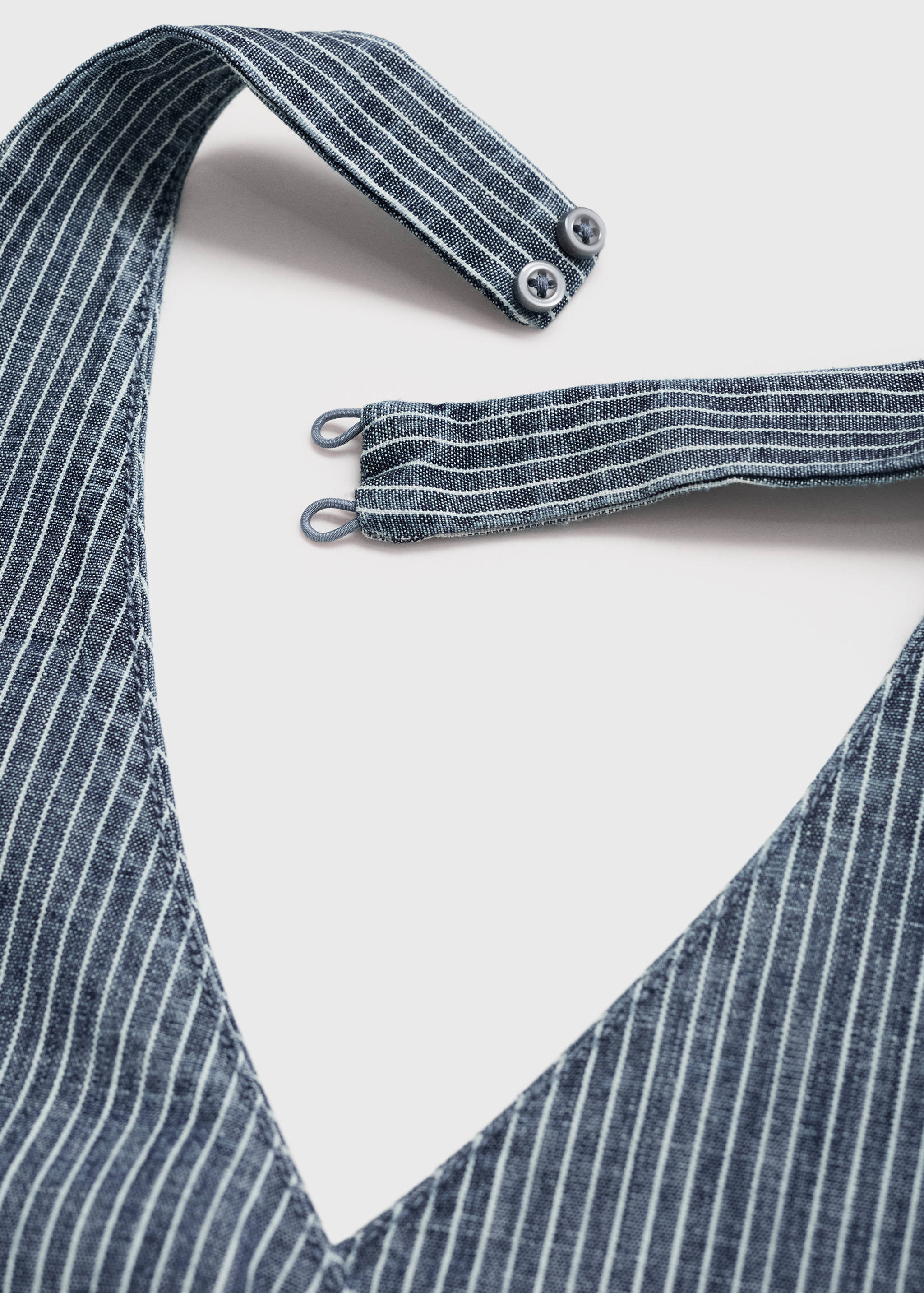 Randig denimtopp med omlott - Detaljer om artikeln 8