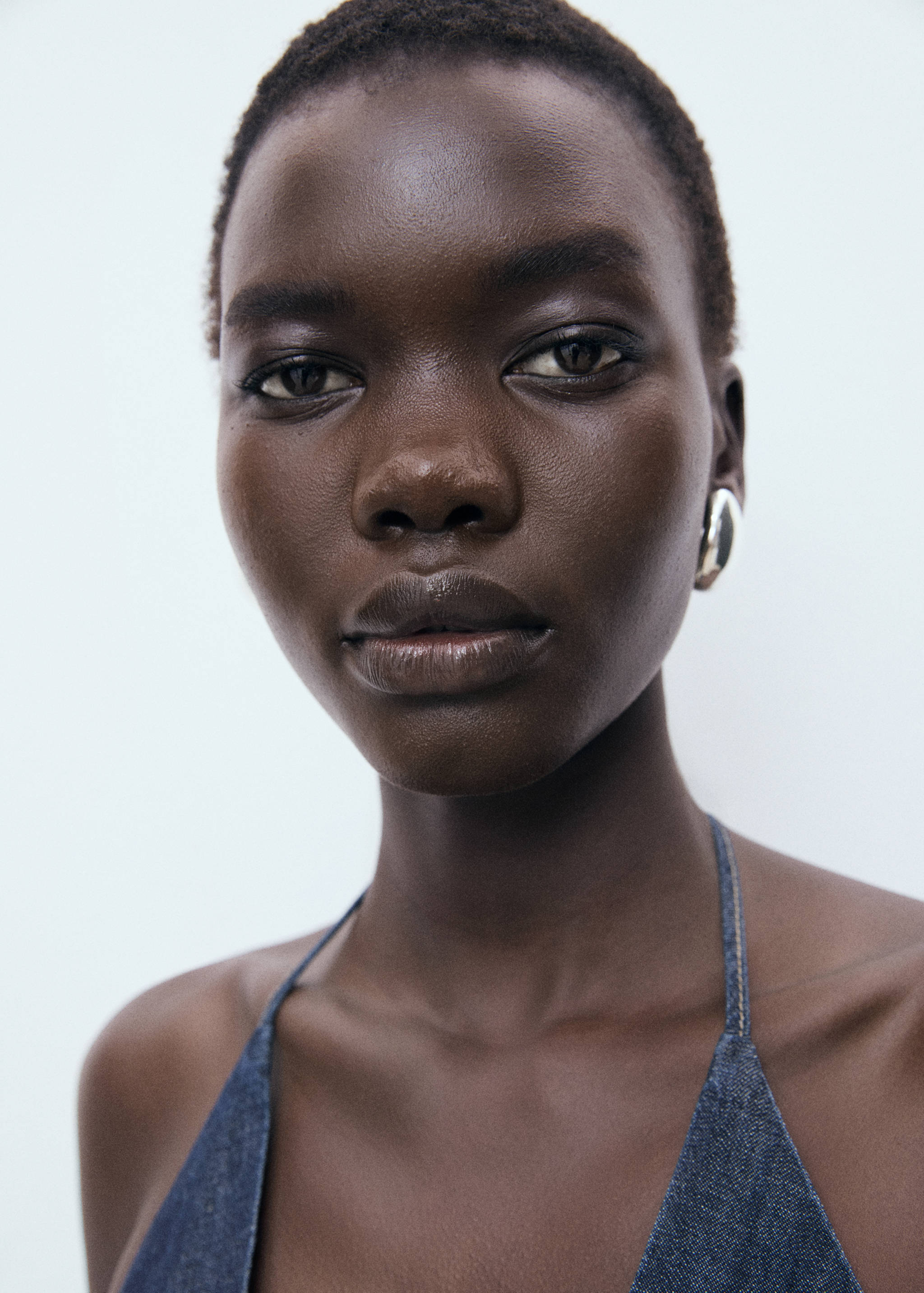 V-neck denim top with bow - Details of the article 1