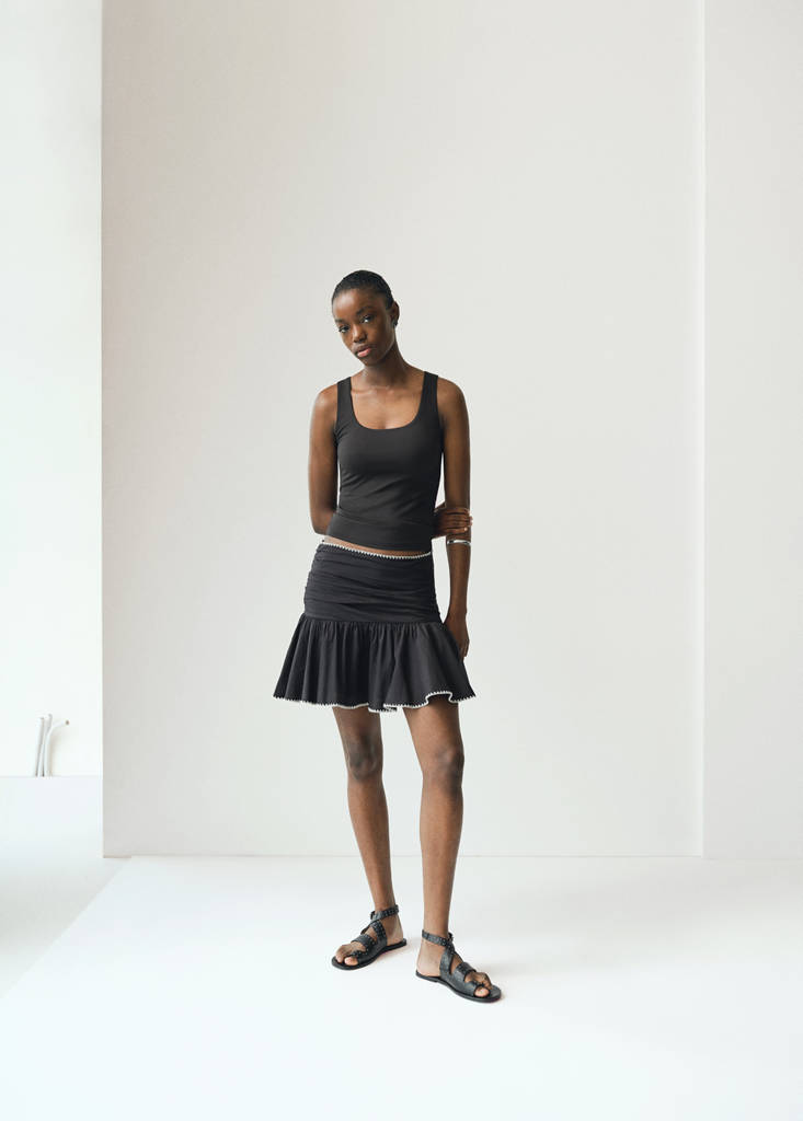 Plain strapless top — Black