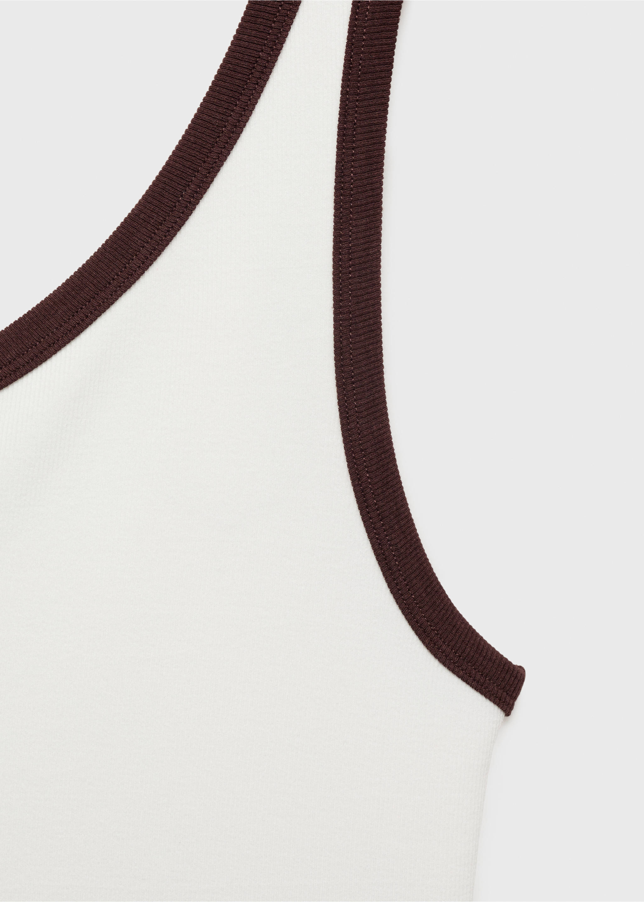 Top asymétrique liseré contrastant - Détail de l'article 8, Écru. Ref: 17002913-00.