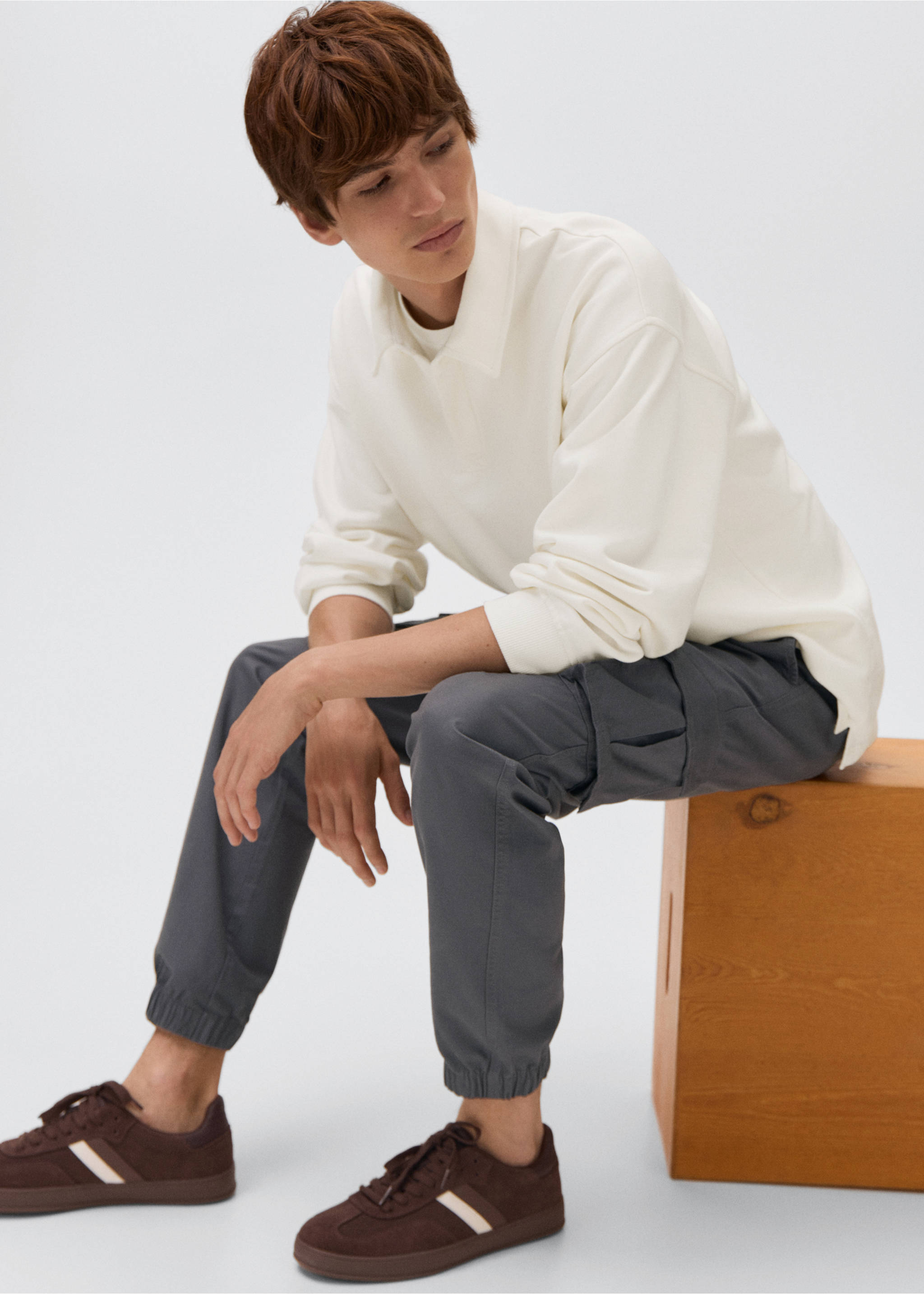 Joggers cargo cordón - Detalle del artículo 1, Gris antracita. Ref: 17002915-00.