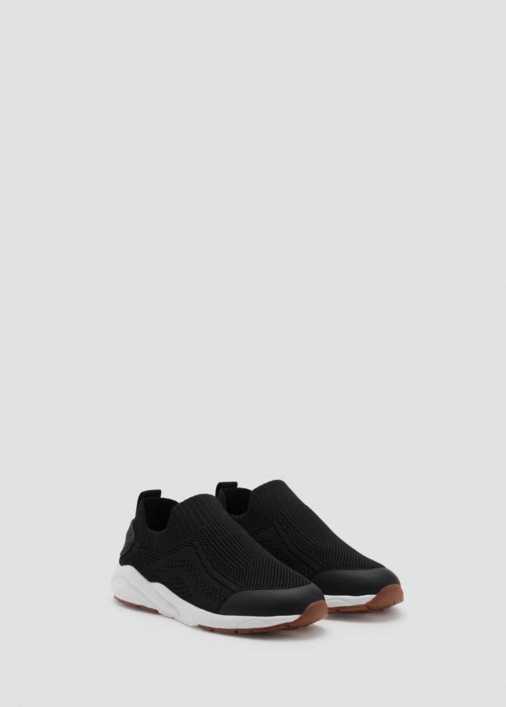 Elastic panel sneakers