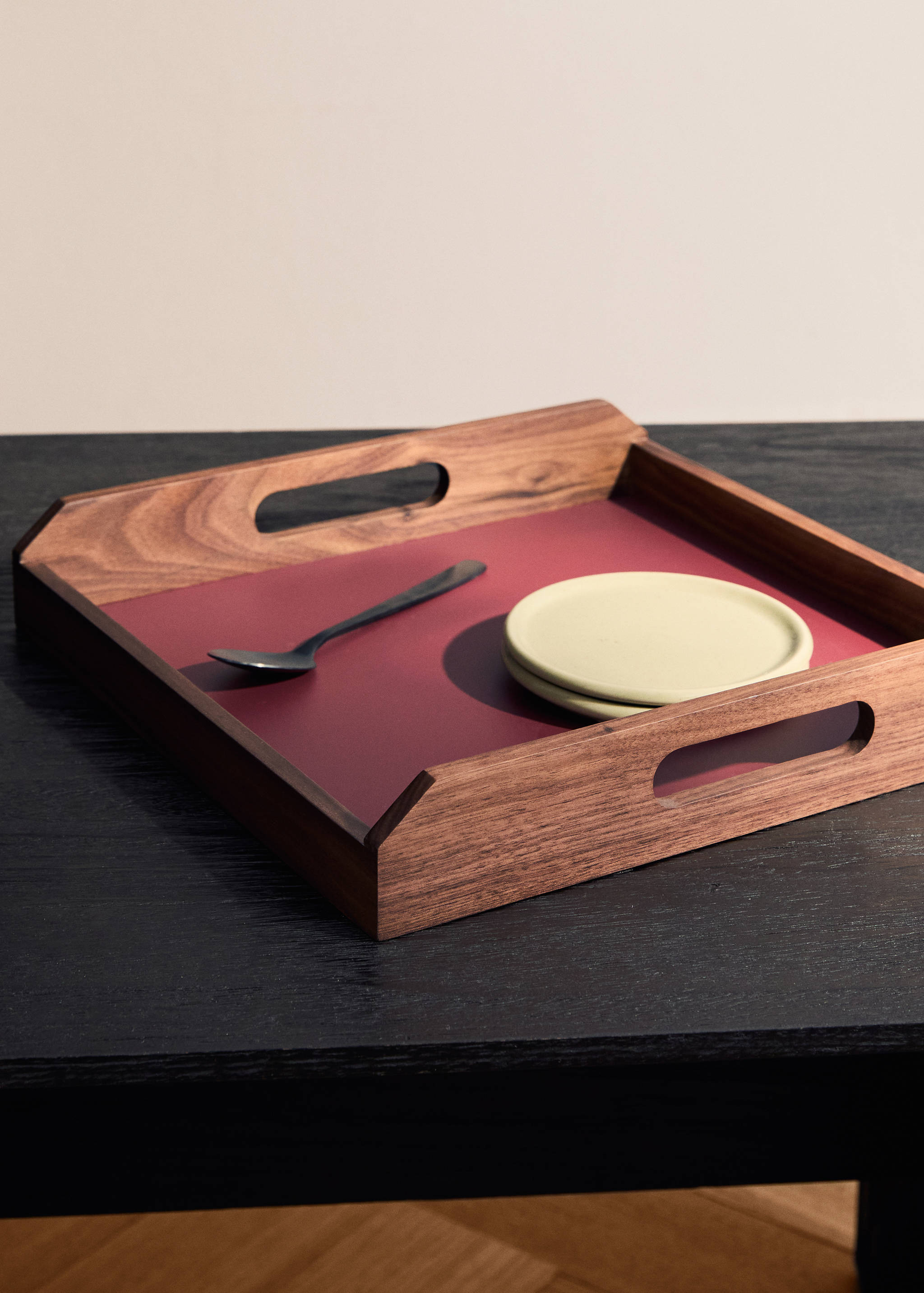 Square coloured decorative tray - General plane