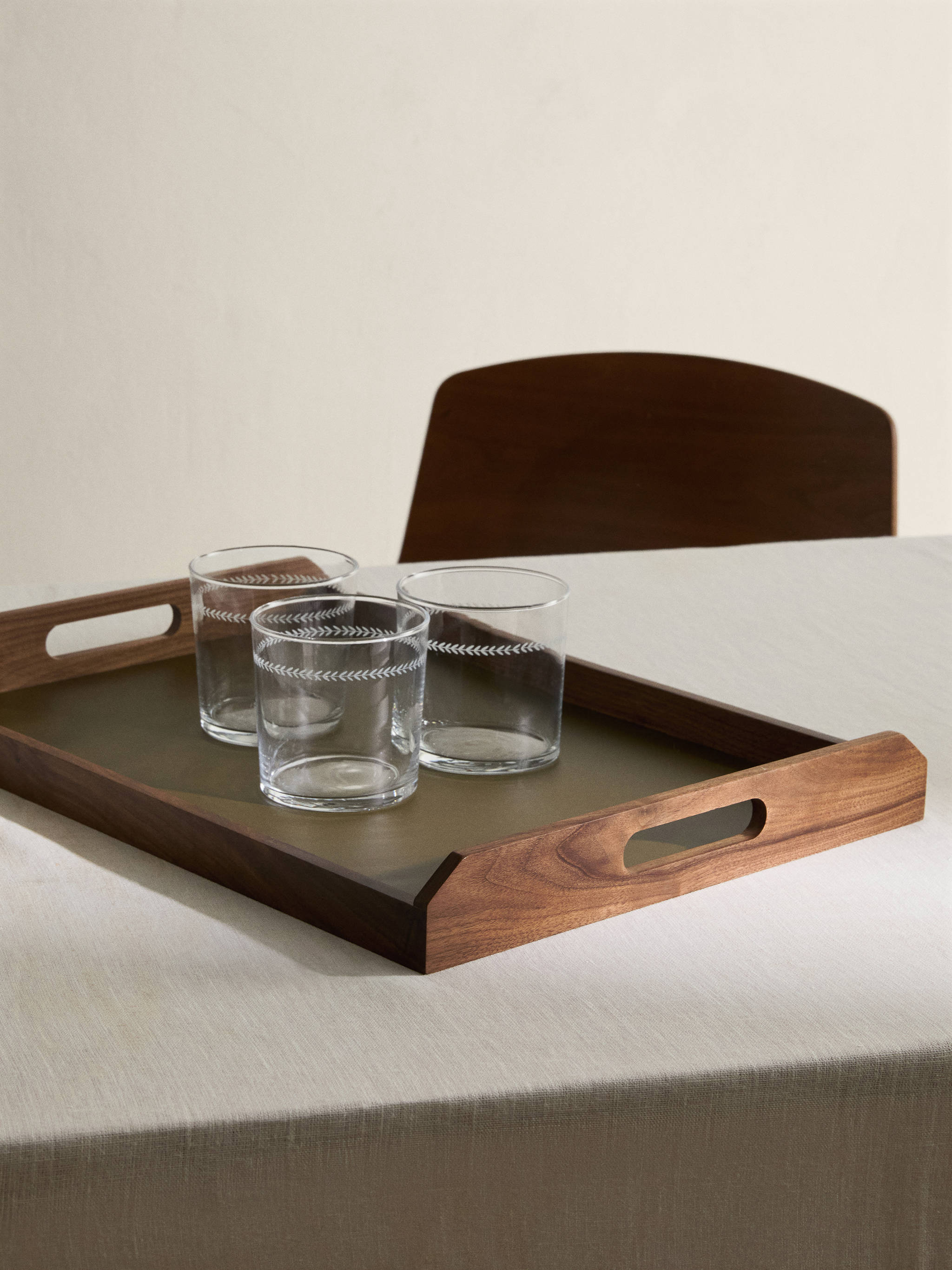 Prostokątna dekoracyjna taca kolorowa - Plan ogólny