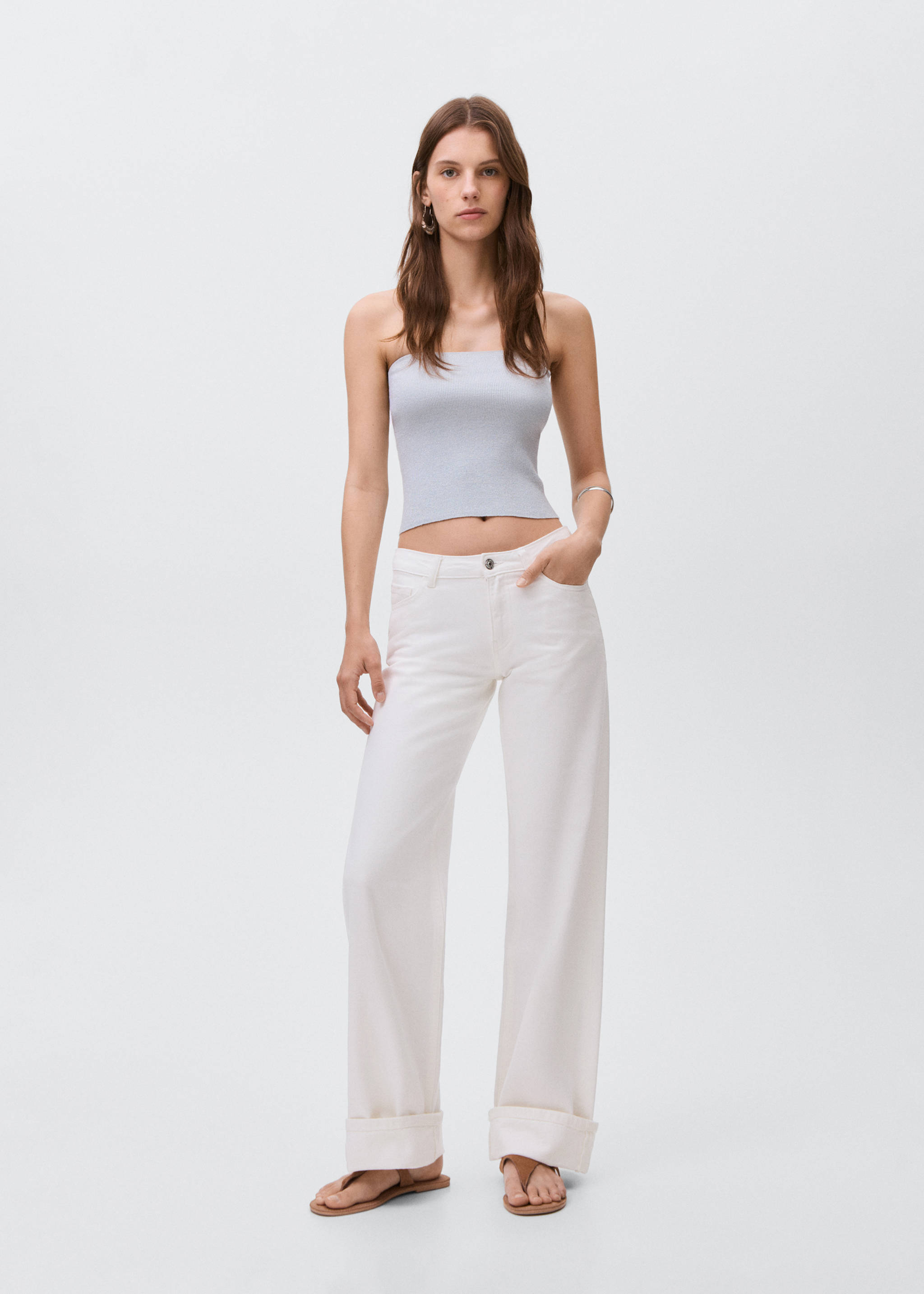 Wide leg jeans with turned-up hem - General plane
