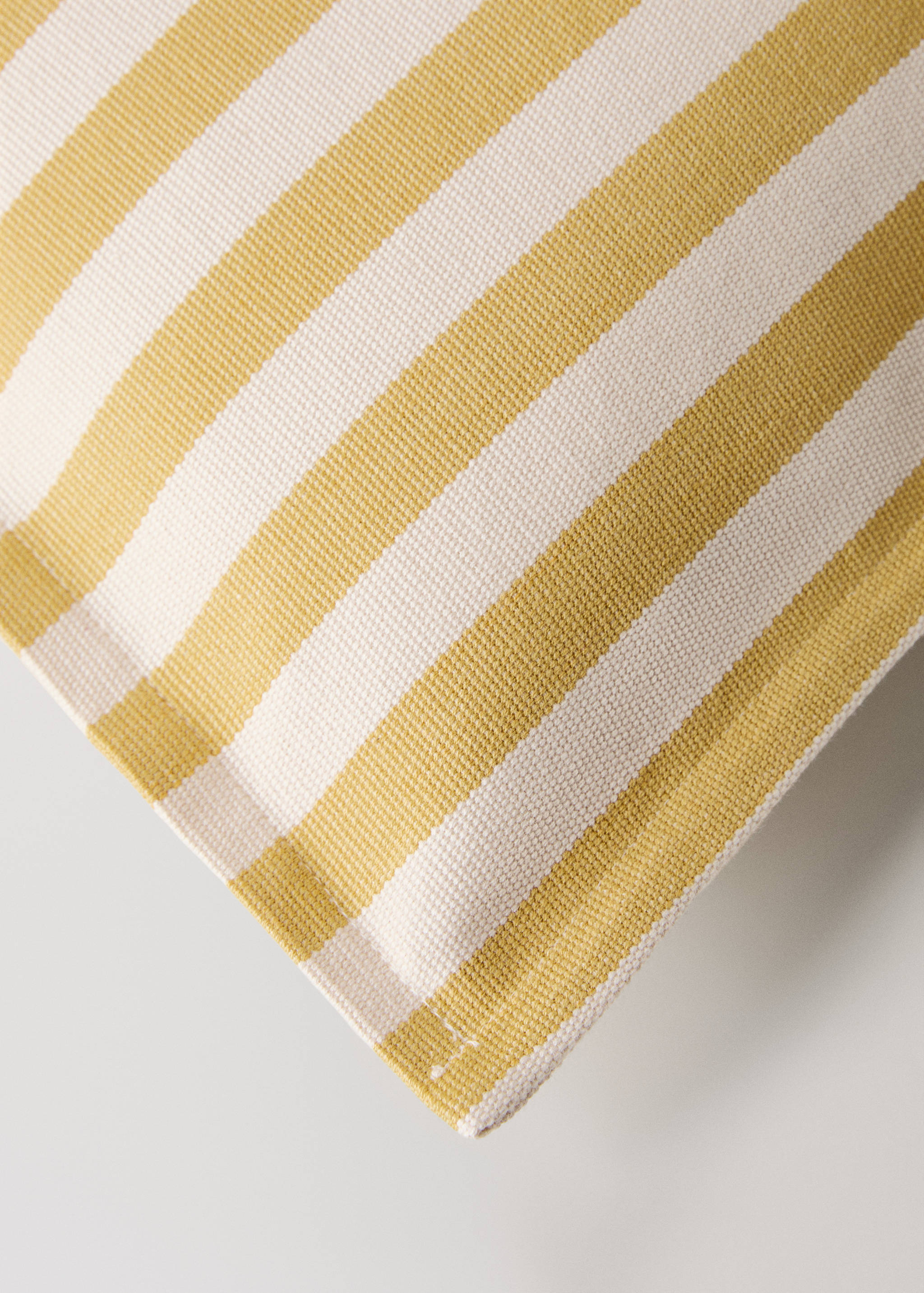 Cotton two-tone cushion cover with woven stripes 50x50 cm - Details of the article 2