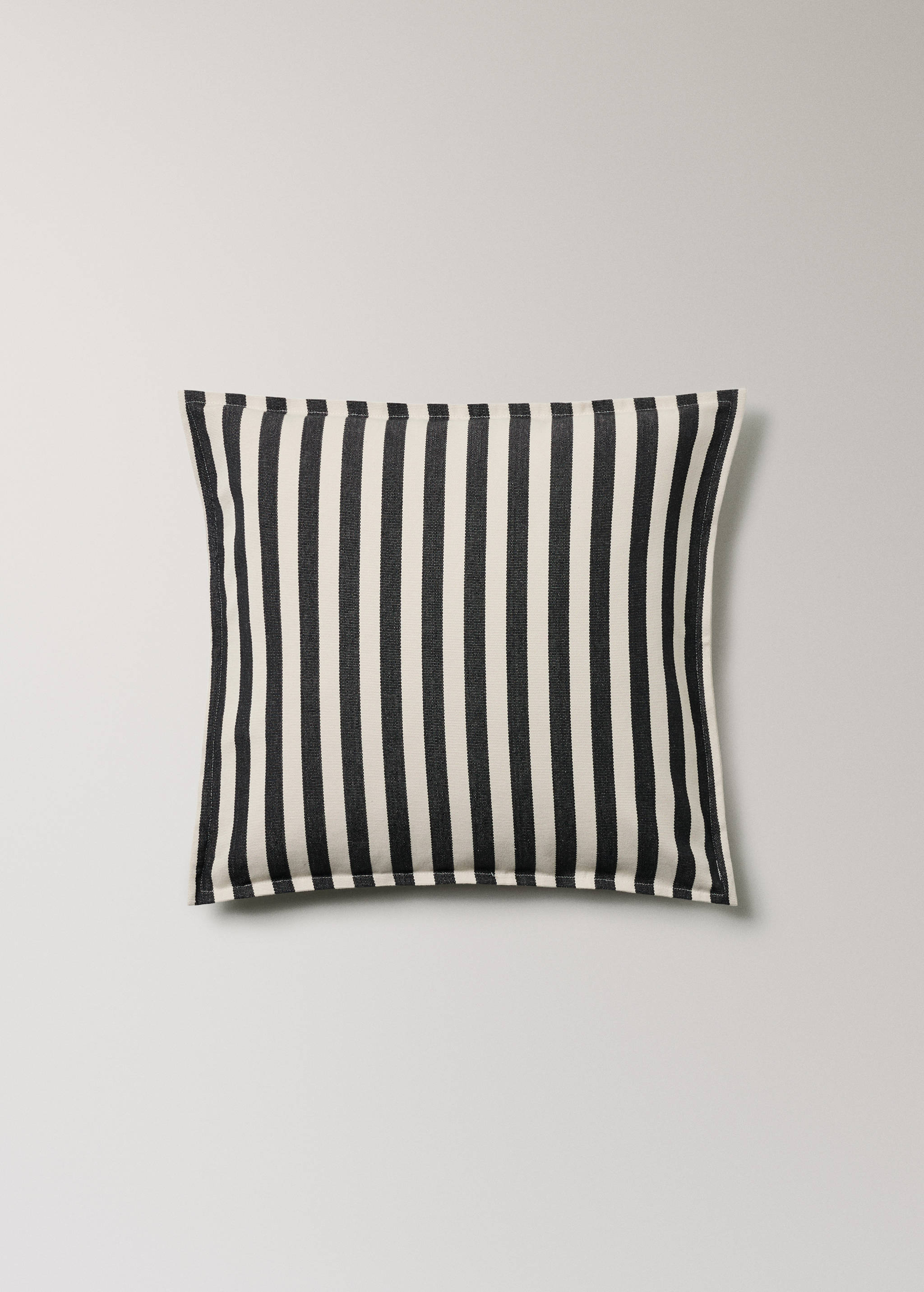 Cotton two-tone cushion cover with woven stripes 50x50 cm - Article without model