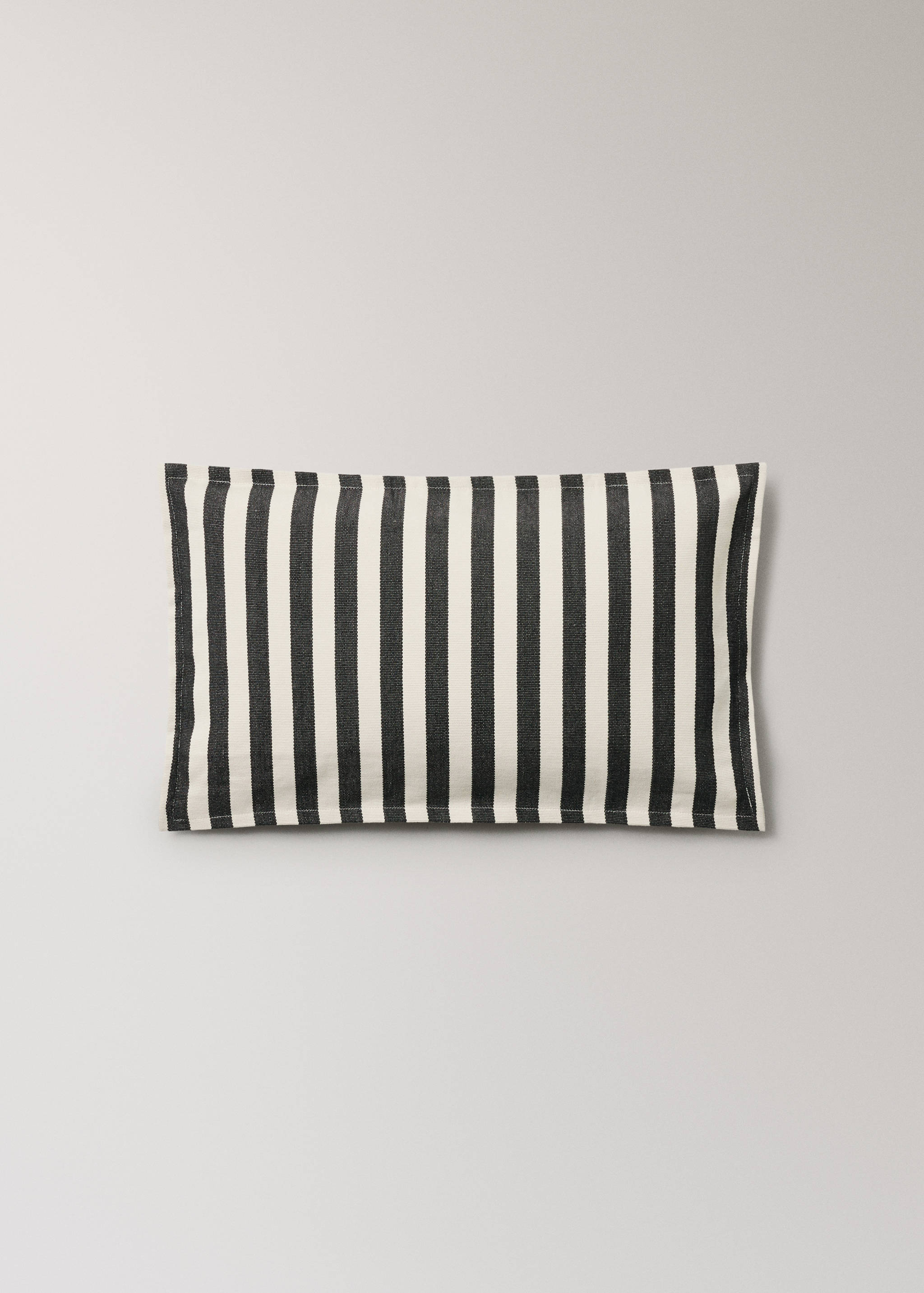 Cotton two-tone cushion cover with woven stripes 30x50 cm - Article without model