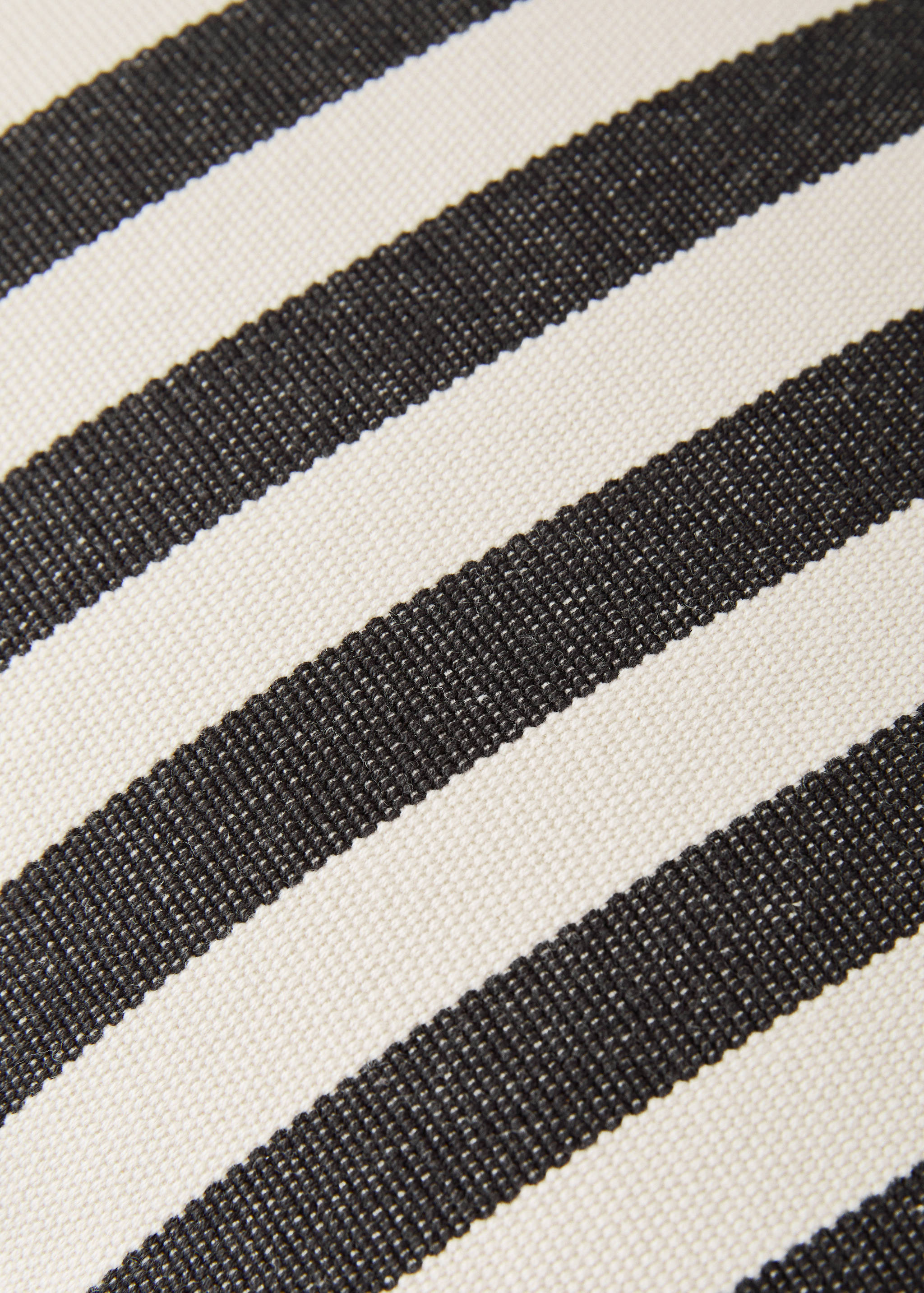 Cotton two-tone cushion cover with woven stripes 30x50 cm - Details of the article 4