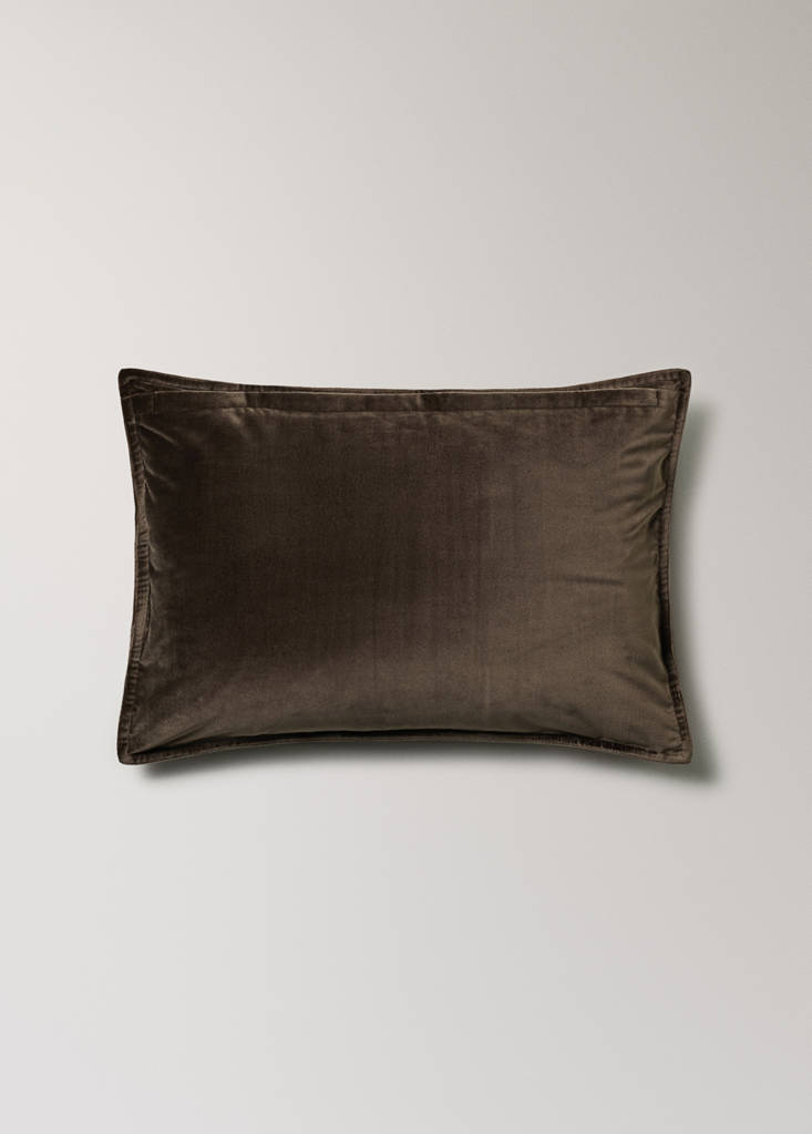Velvet cushion cover 40x60 cm — Coffee