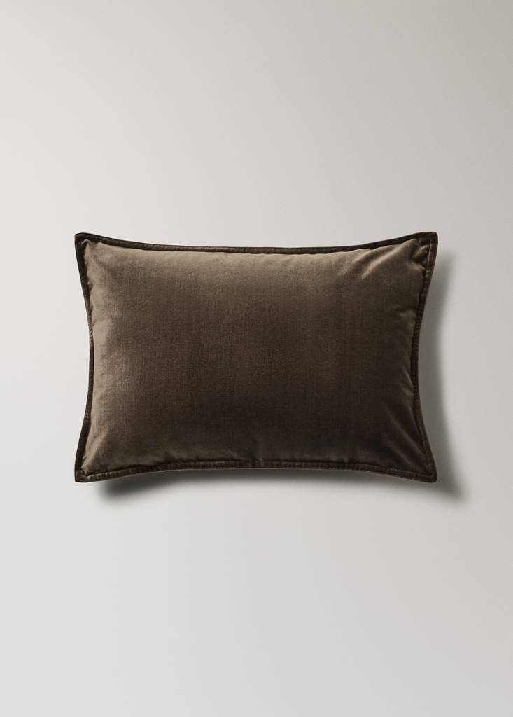 Velvet cushion cover 40x60 cm — Coffee