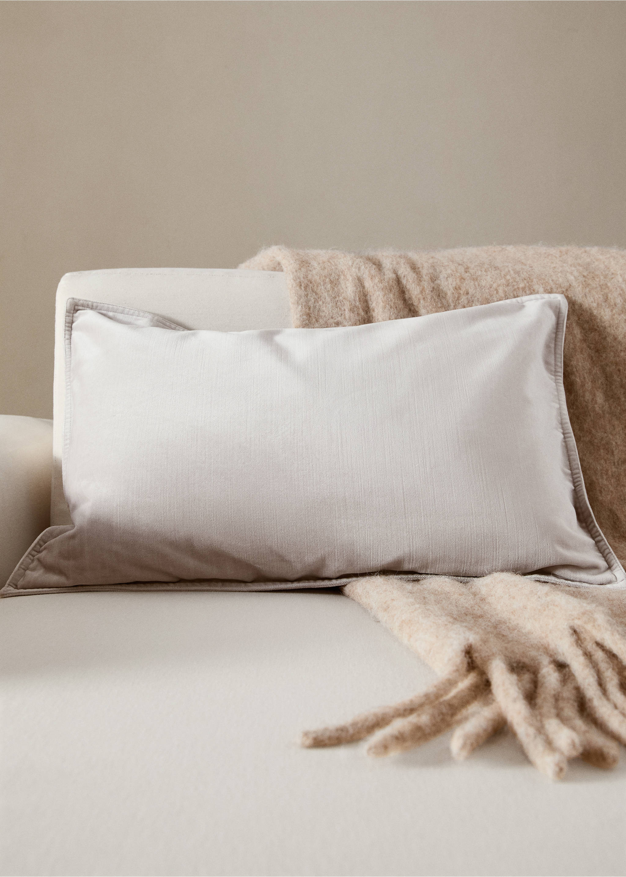 Velvet cushion cover 40x60 cm - General plane, Grey. Ref: 17003323-00.