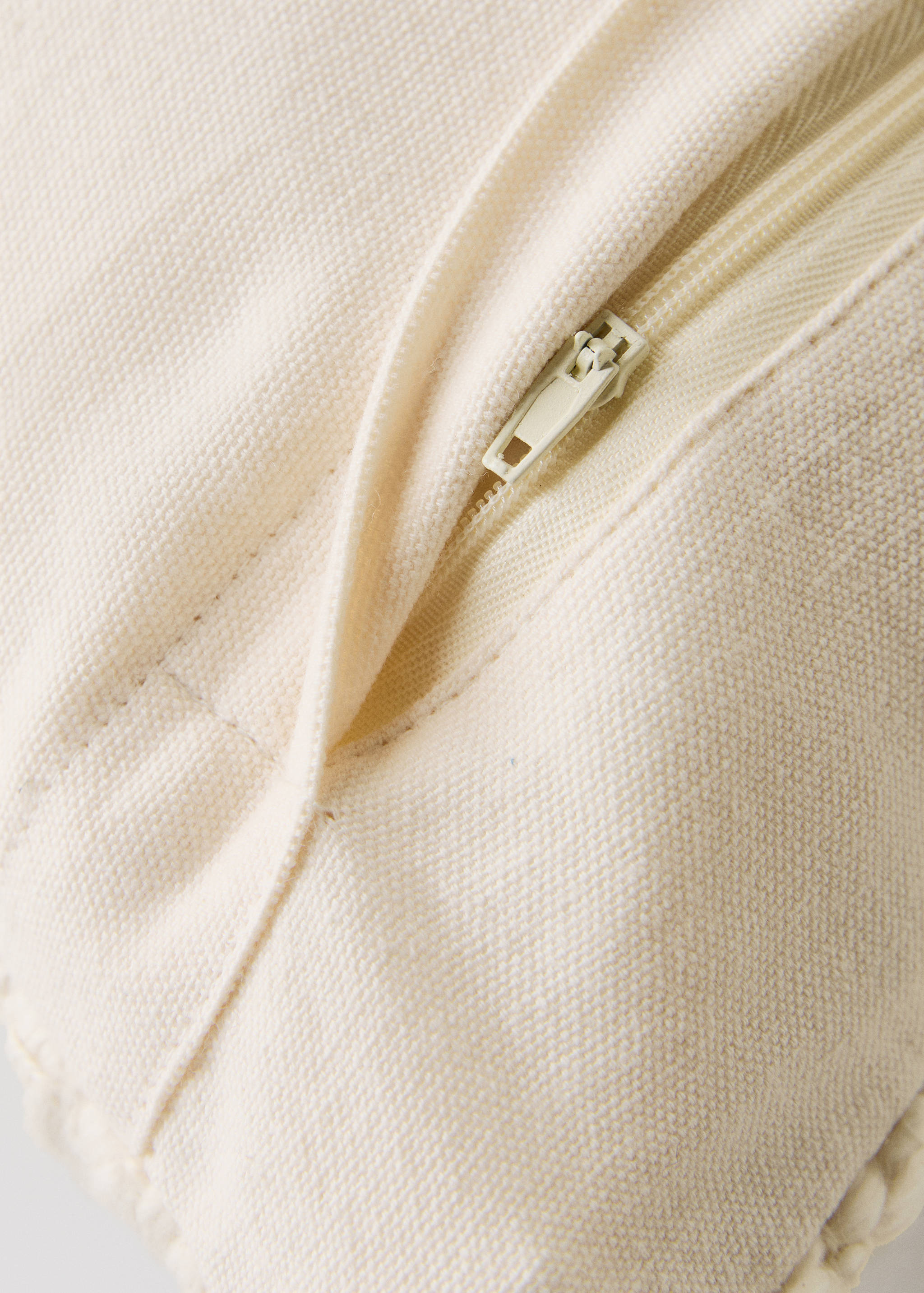 Structured cotton cushion cover 50x50 cm - Details of the article 2