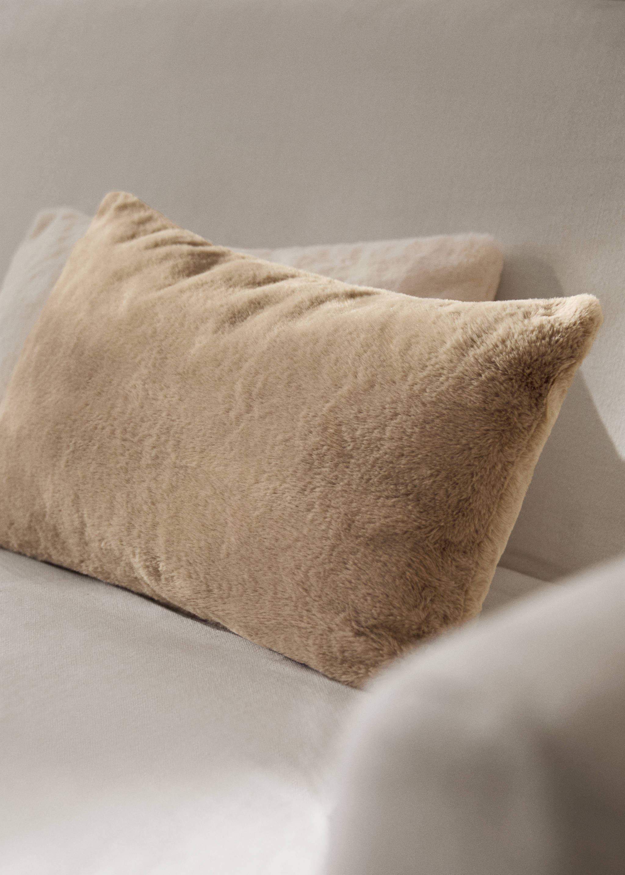 Faux-fur textured cushion cover 30x50 cm - General plane