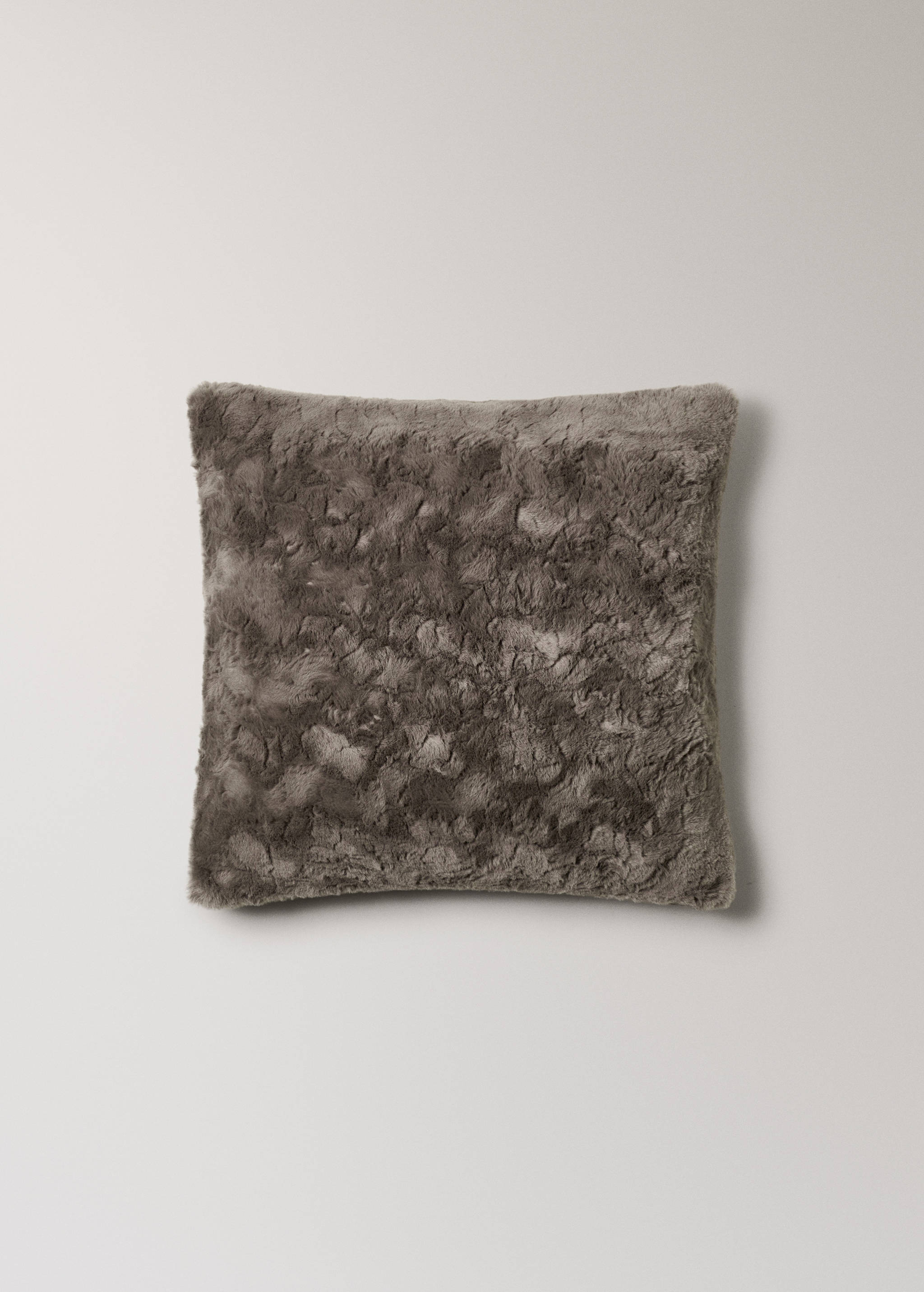 Faux-fur textured cushion cover 50x50 cm - Article without model