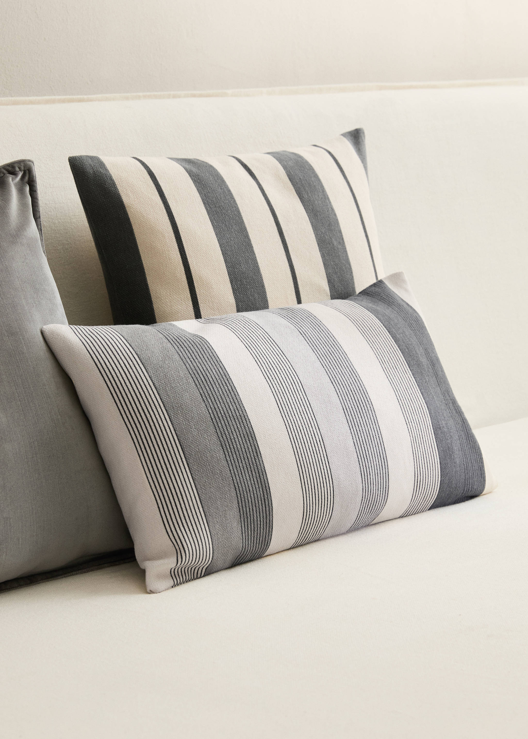 Funda cojín algodón estampado multirayas 30x50 cm - Plano general