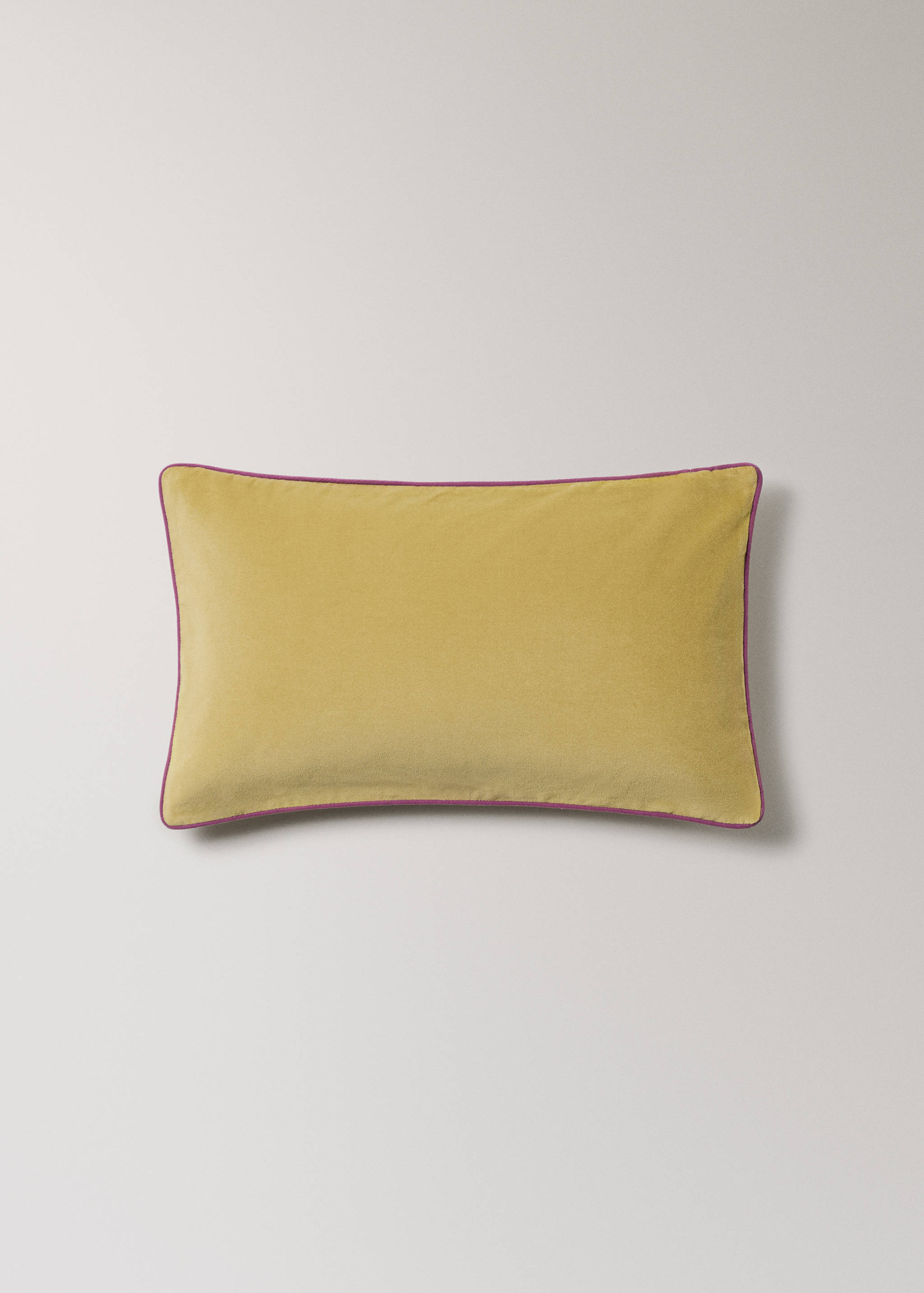 Capa de almofada decorativa de veludo com debrum em contraste 30x50 cm - Artigo sem modelo