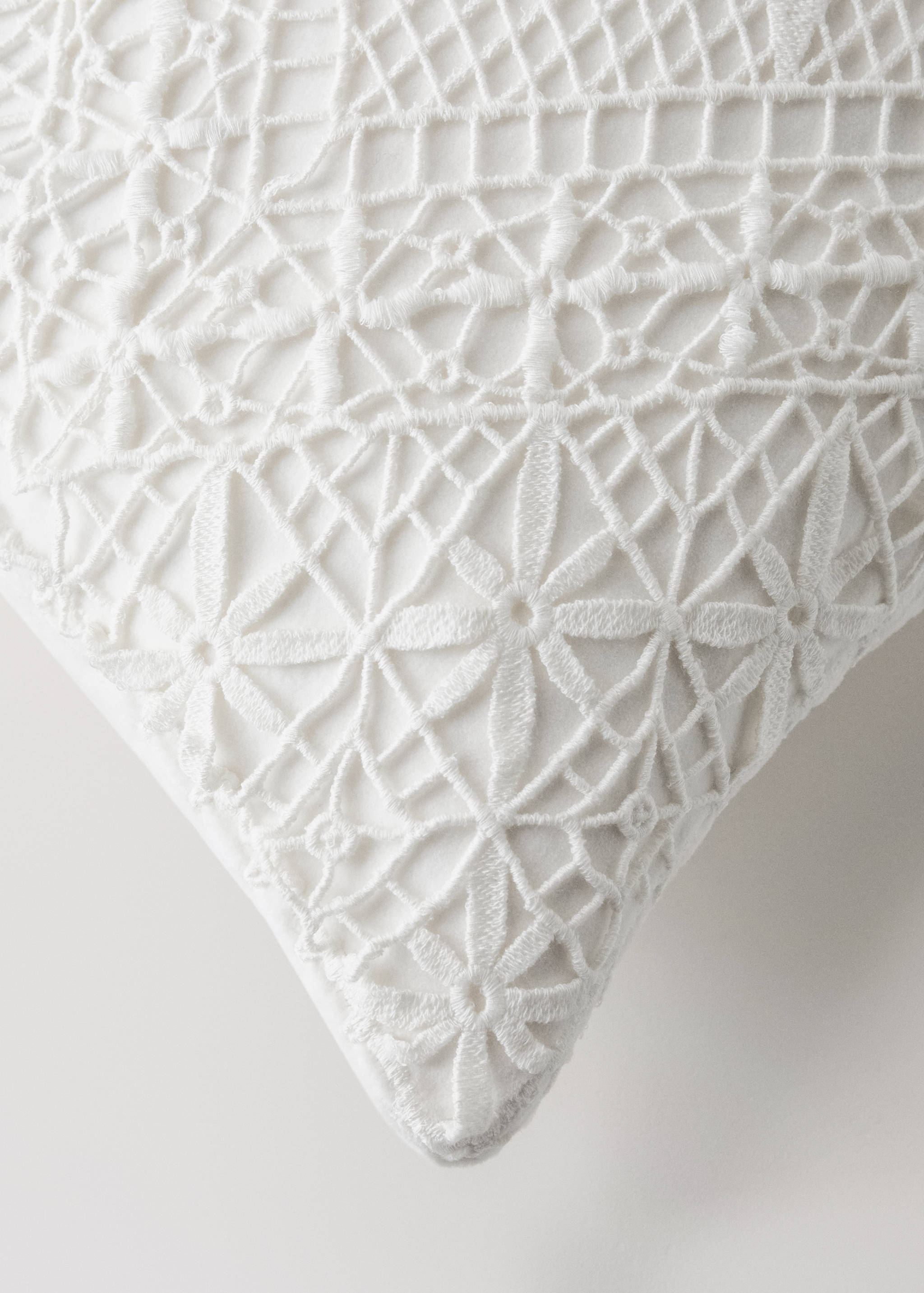 Embroidered cotton cushion cover 30x50cm - Details of the article 3