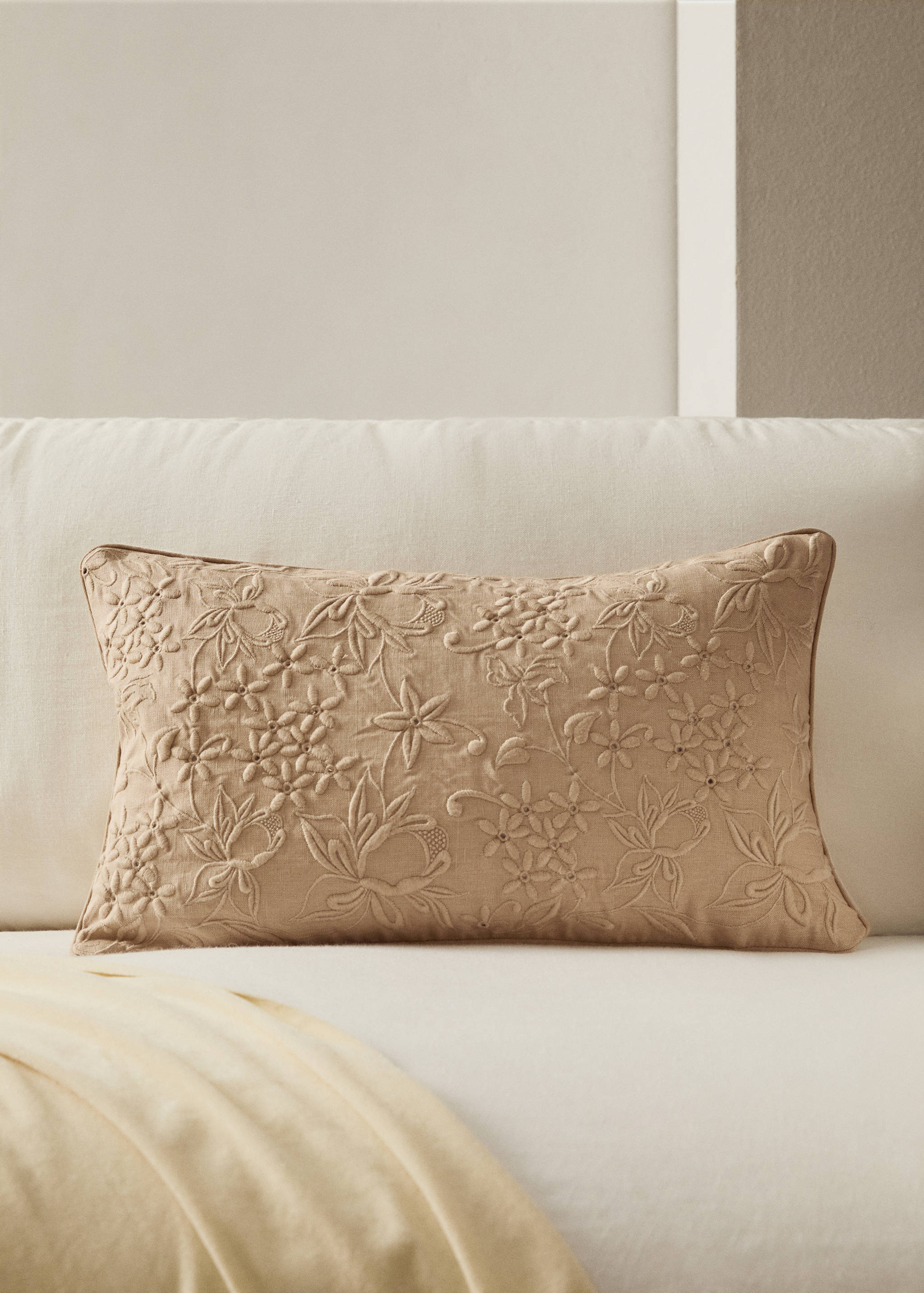 Cotton linen embroidered cushion cover 30x50 cm - General plane