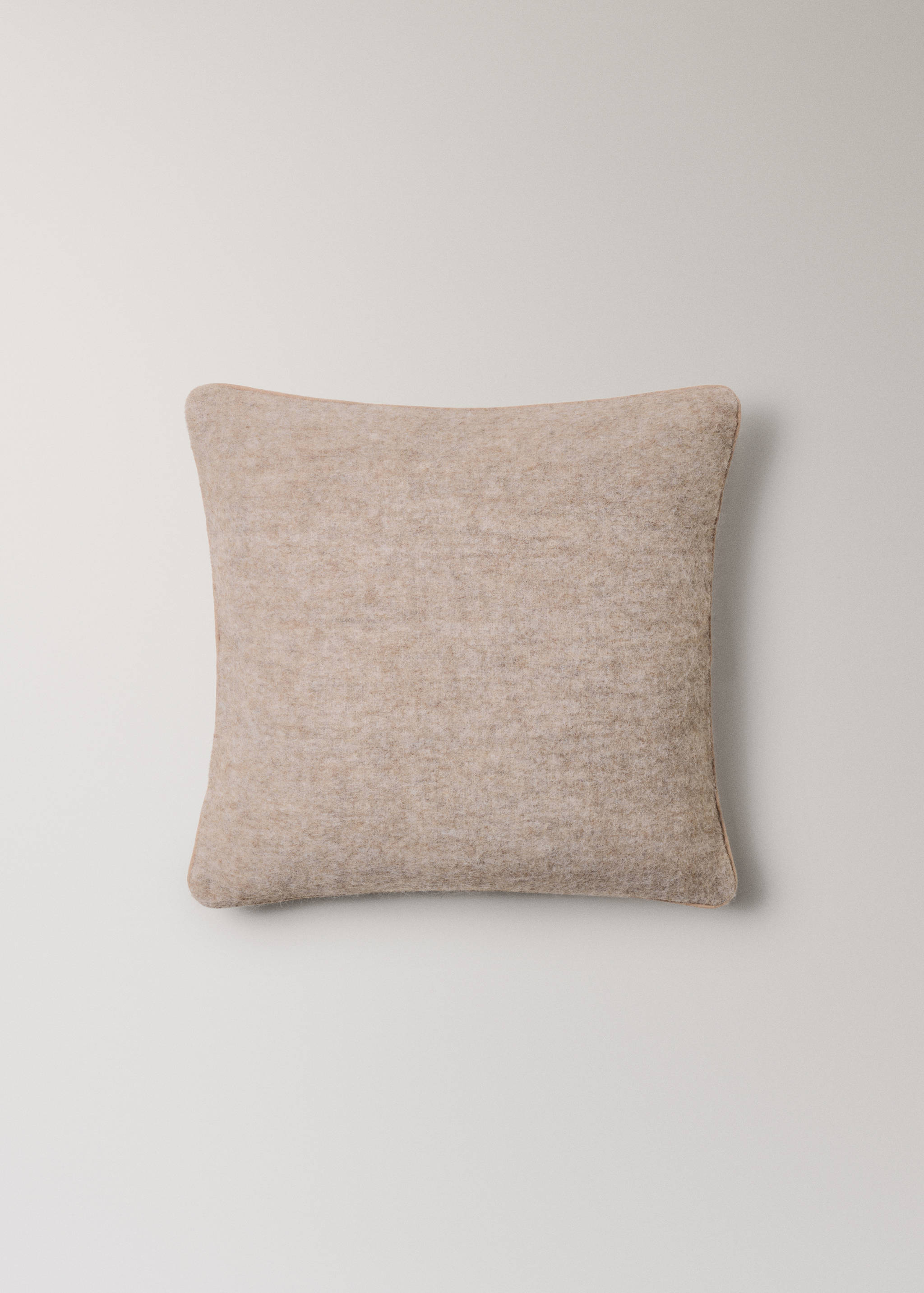 Carded-effect cushion cover 50x50 cm - Article without model