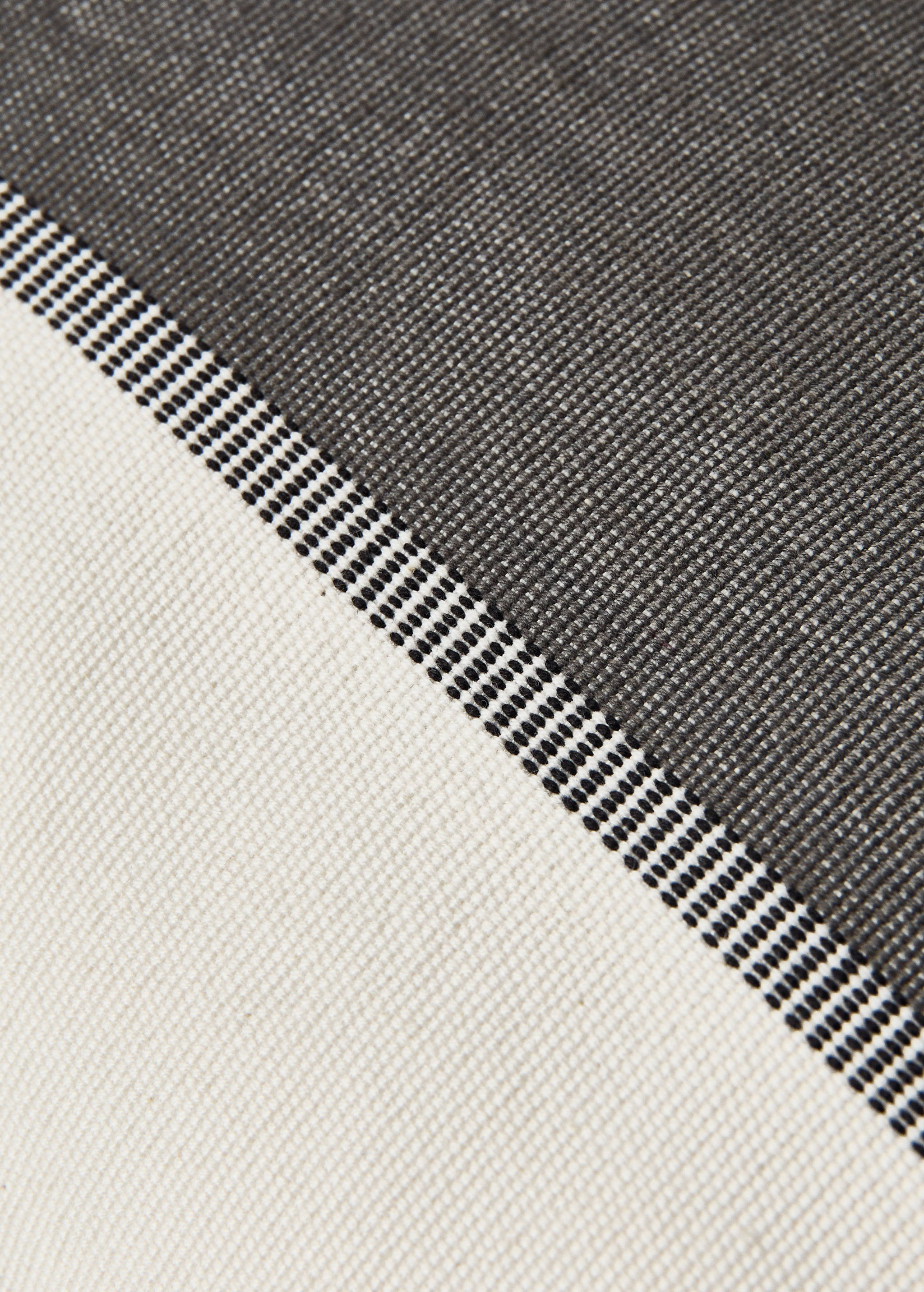 Kissenbezug aus Baumwolle mit Streifen, Größe 40x60 cm - Detail des Artikels 4