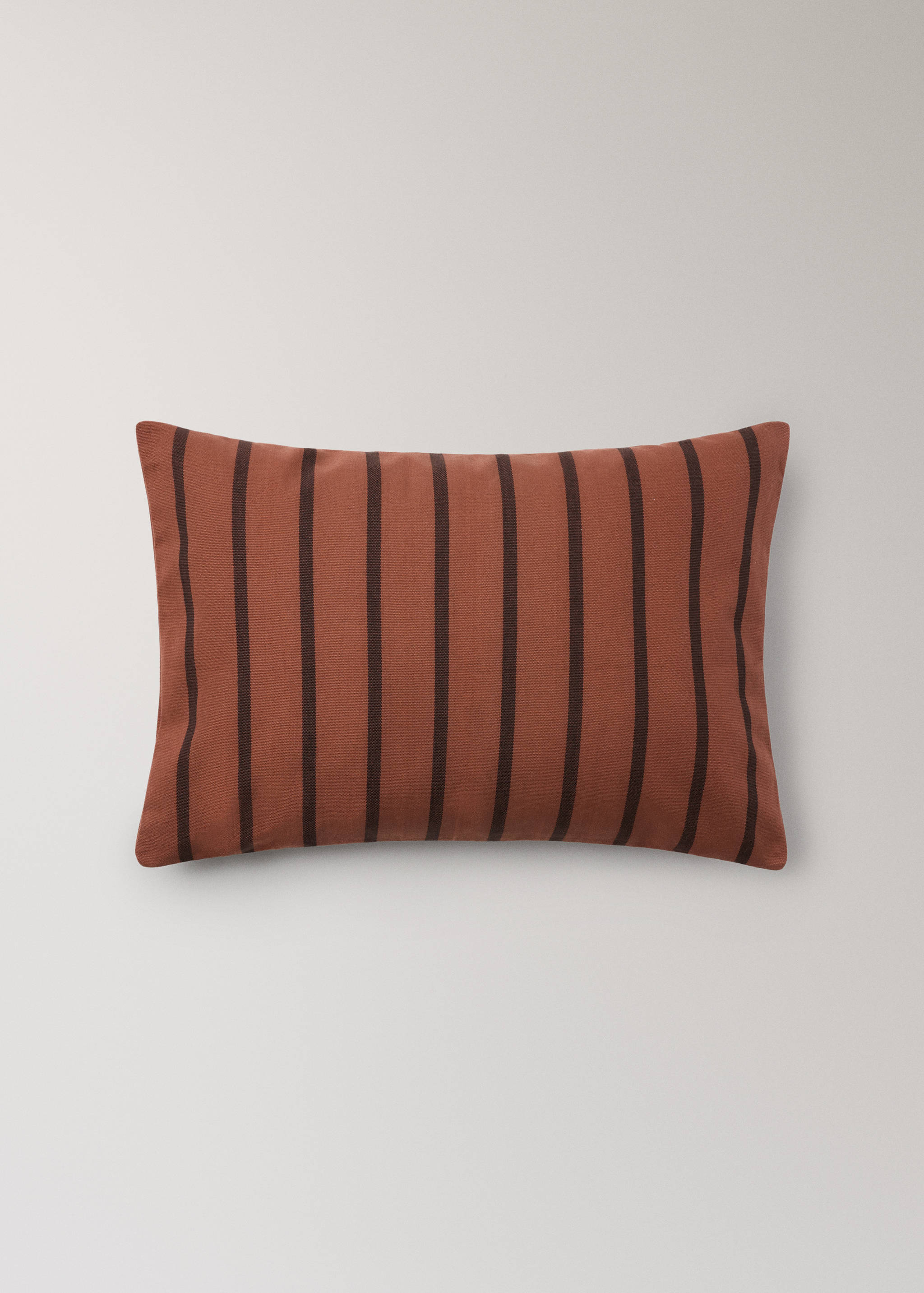 Kuddfodral i bomull med tvåfärgade ränder 40x60 cm - Detaljer om artikeln 1