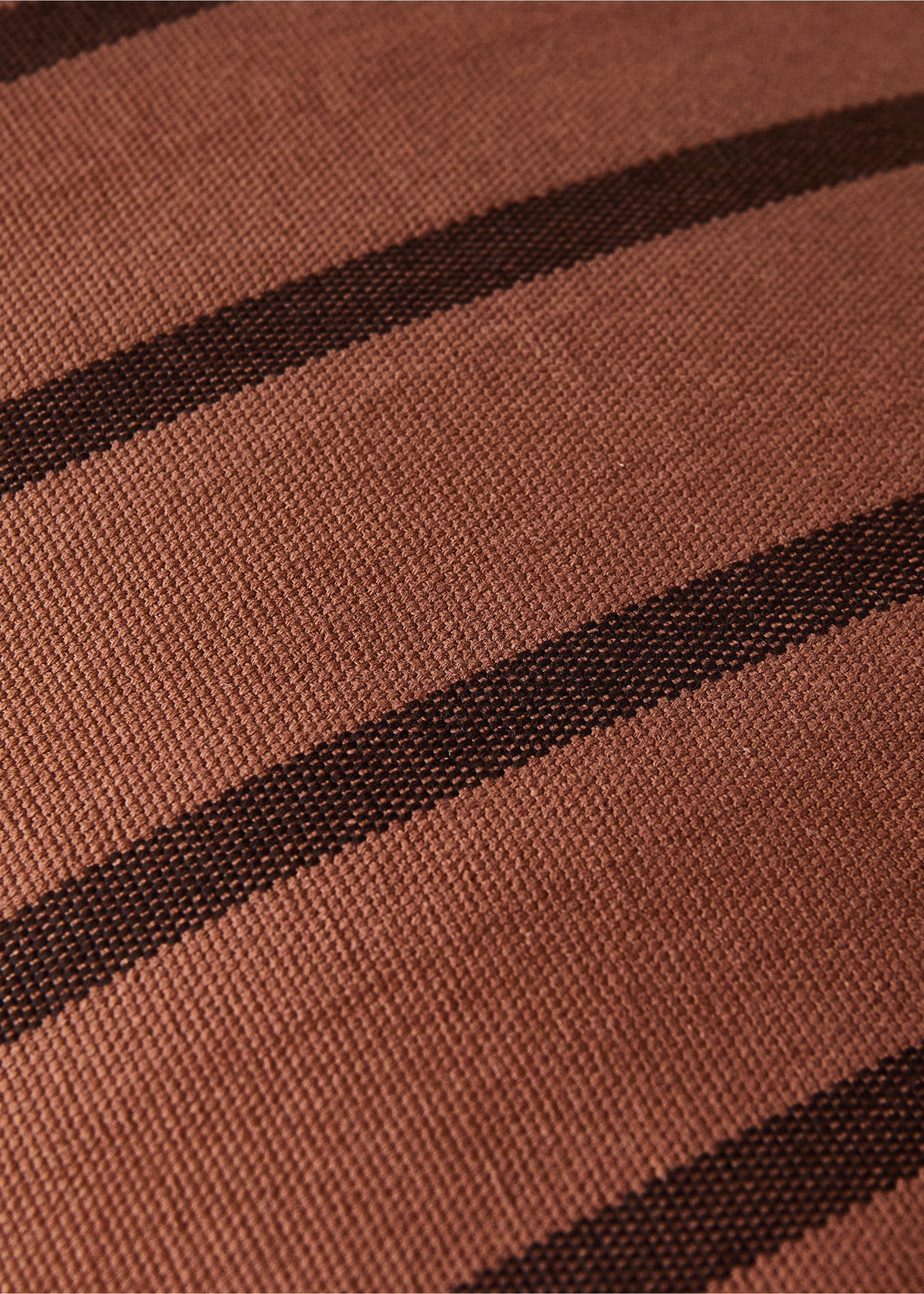 Cotton two-tone striped cushion cover 40x60 cm - Details of the article 4, Brown. Ref: 17003344-00.