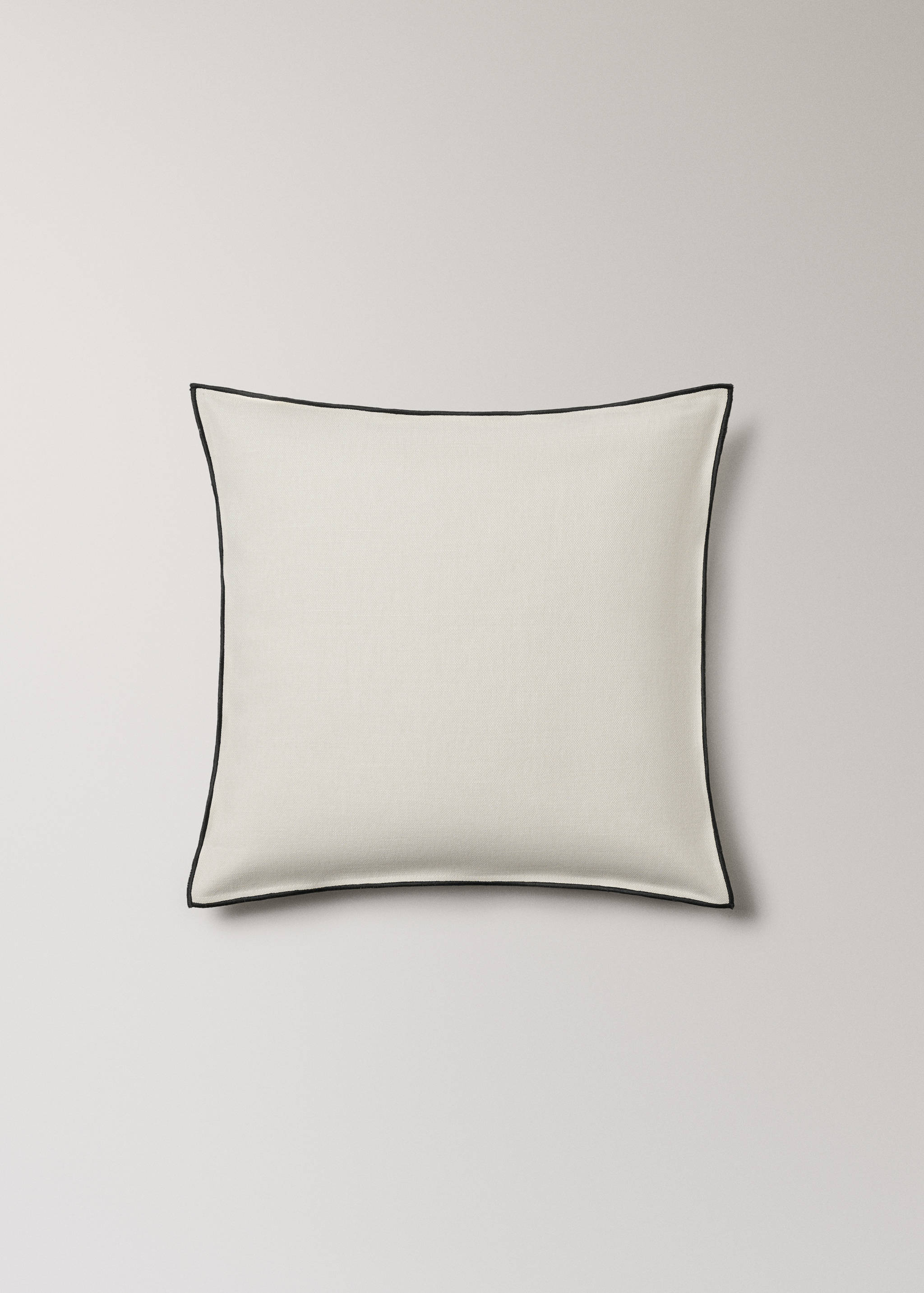 Cotton linen cushion cover with overlock tab 50x50 cm - Article without model