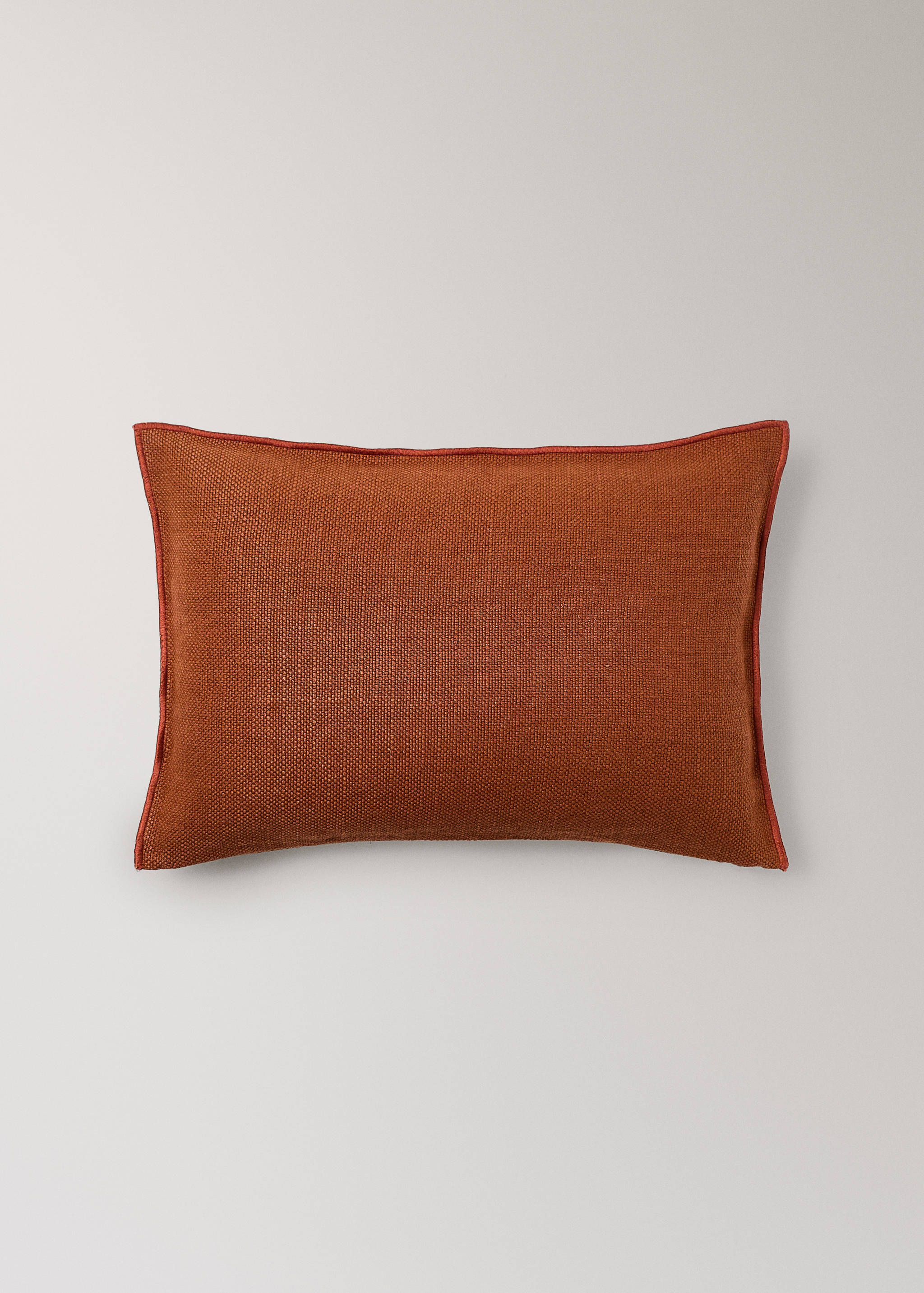 Linen cushion cover with overlock stitching 40x60 cm - Article without model
