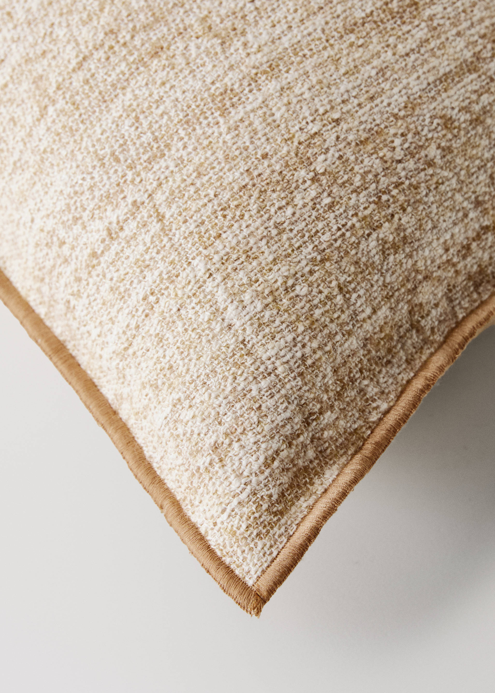 Cotton, linen and wool textured cushion cover with zip - Details of the article 2